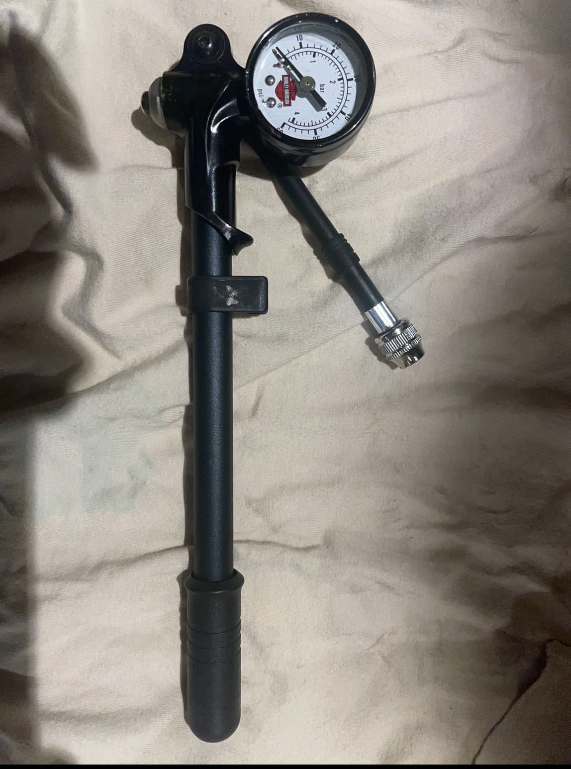 Amortisseur Harley Davidson pneumatique — photo 2/3