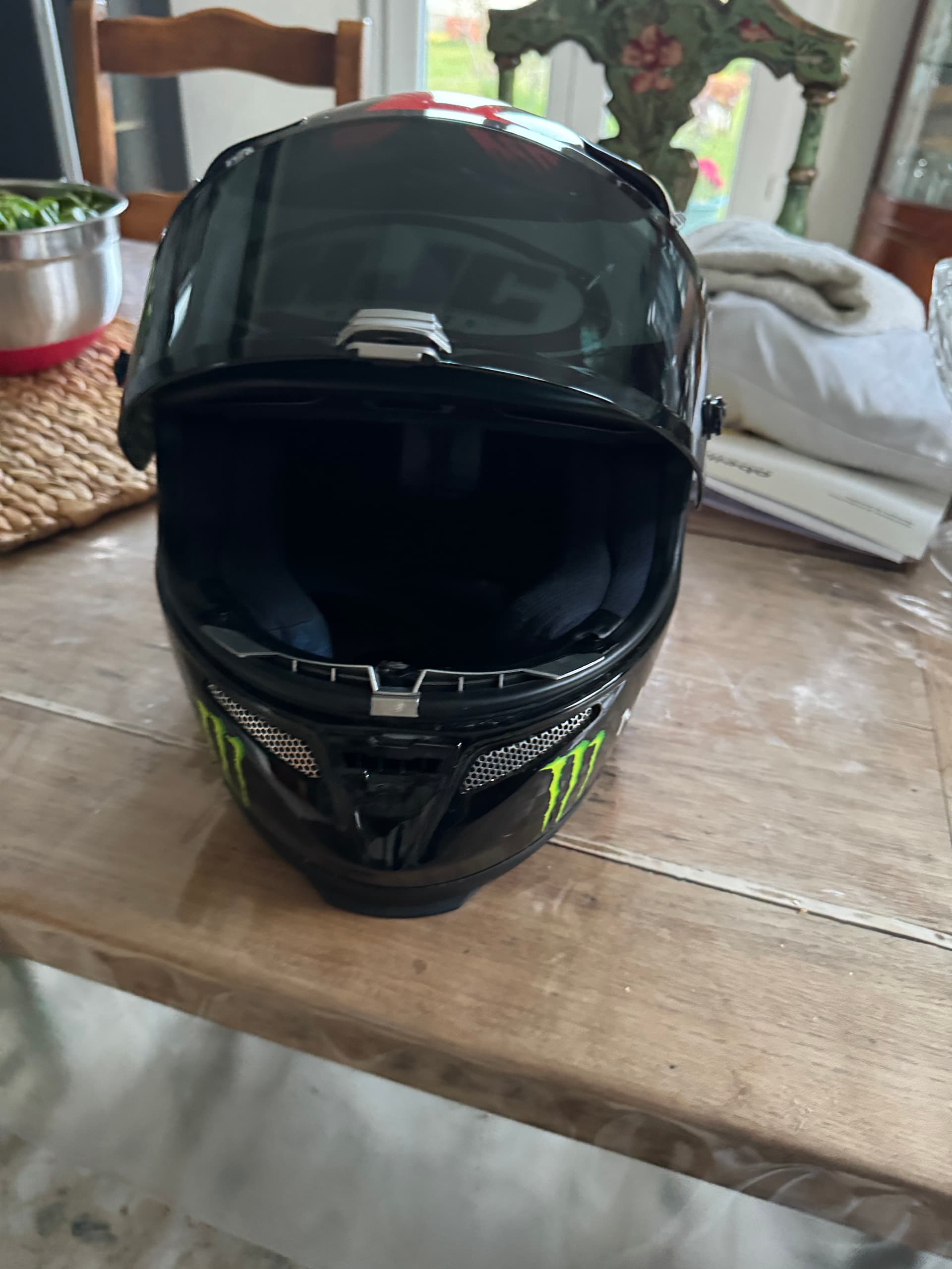 Casque carbonne jorge Lorenzo — photo 3/4