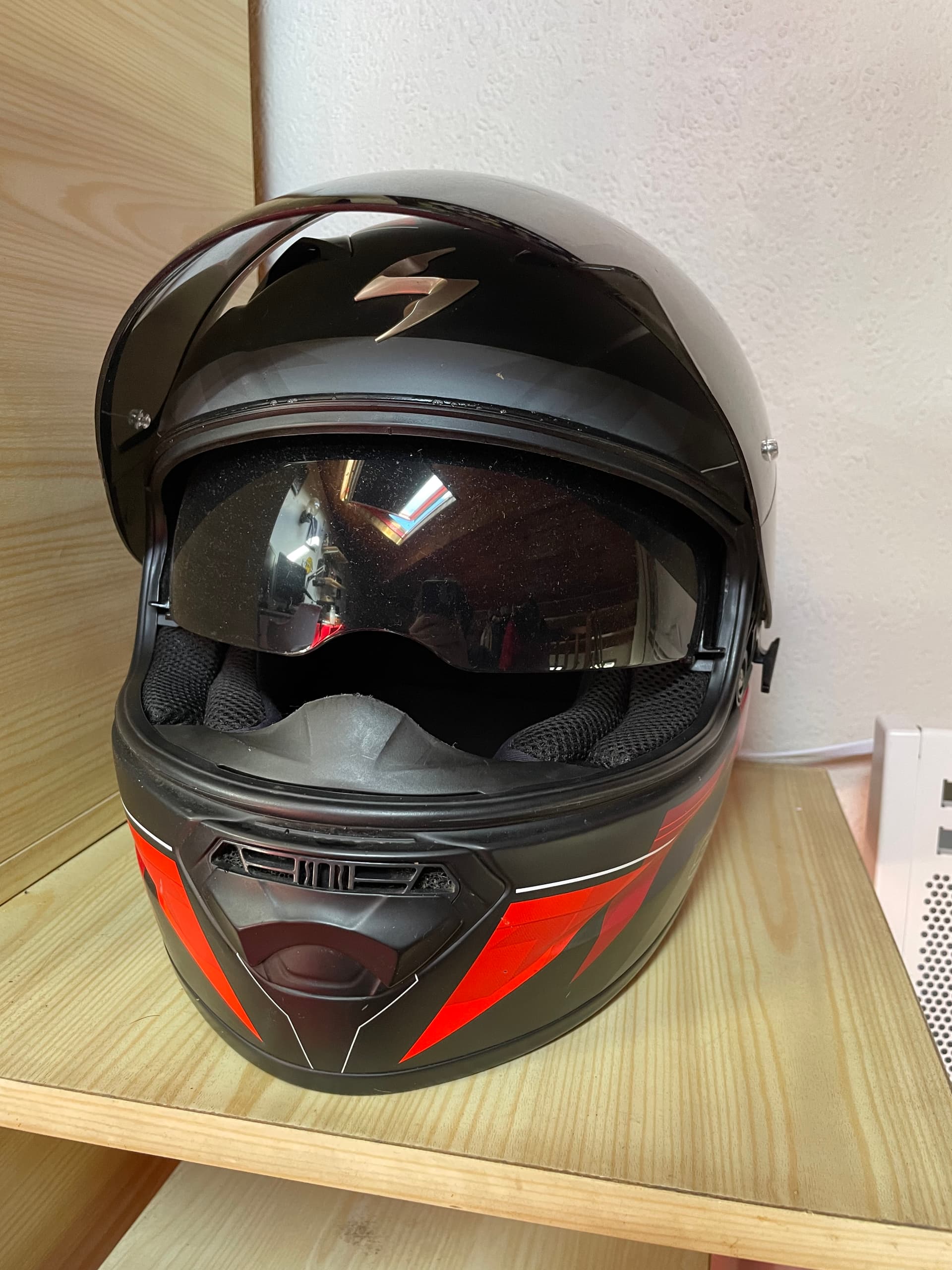 Casque moto Scorpion exo 1200 air - hornet — photo 3/4