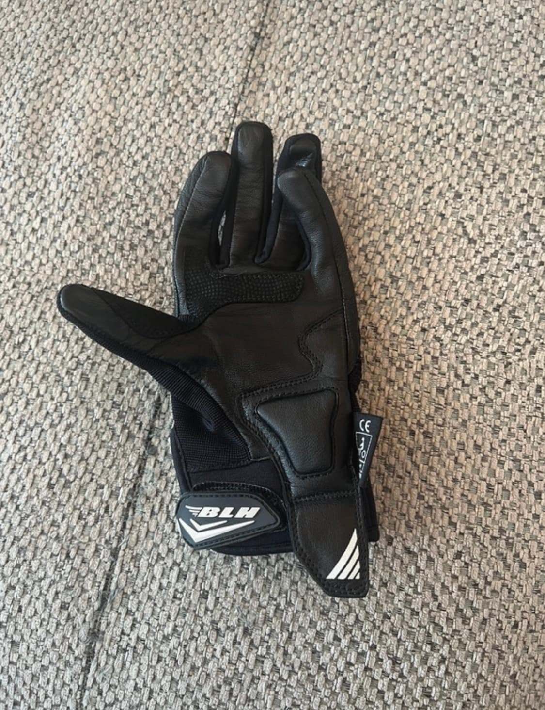Gants moto homologués femme BLH taille S — photo 2/3