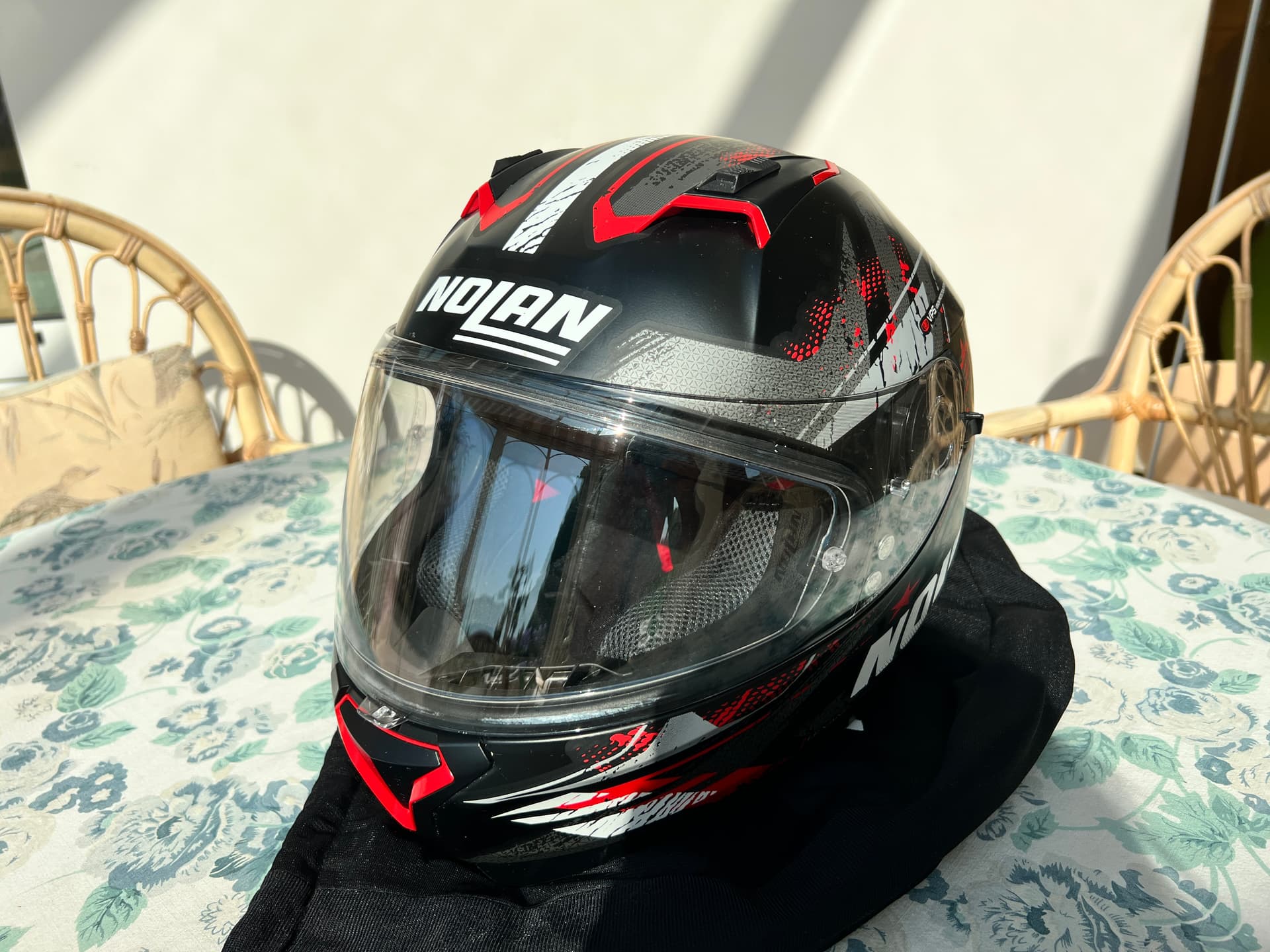 Casque de moto NOLAN — photo 1/5