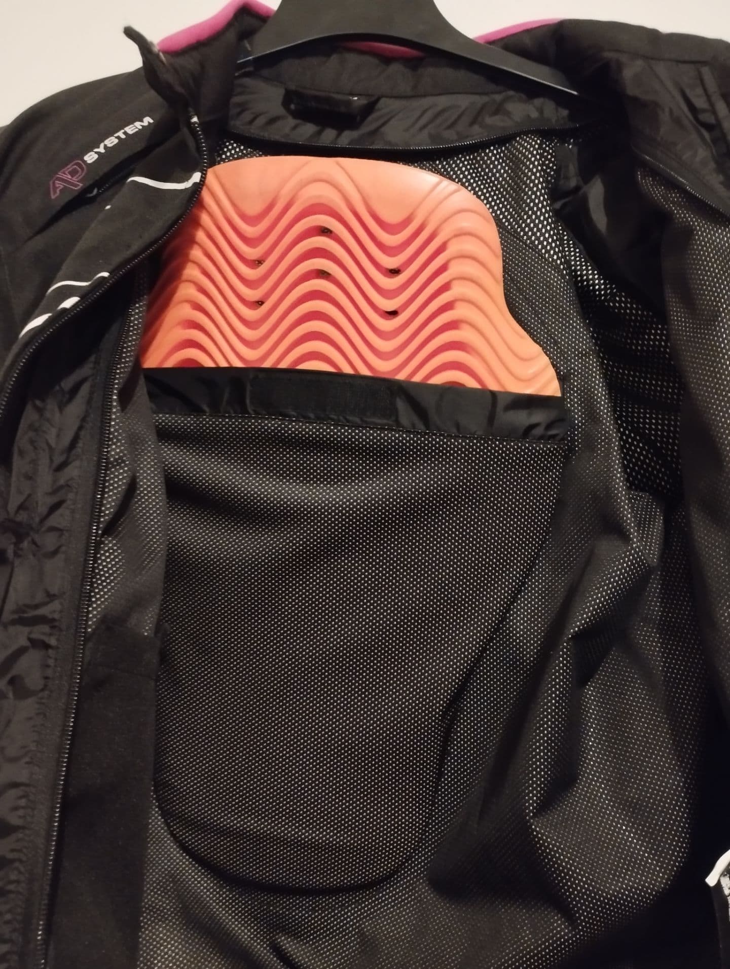Veste Bering rose et noir — photo 3/5
