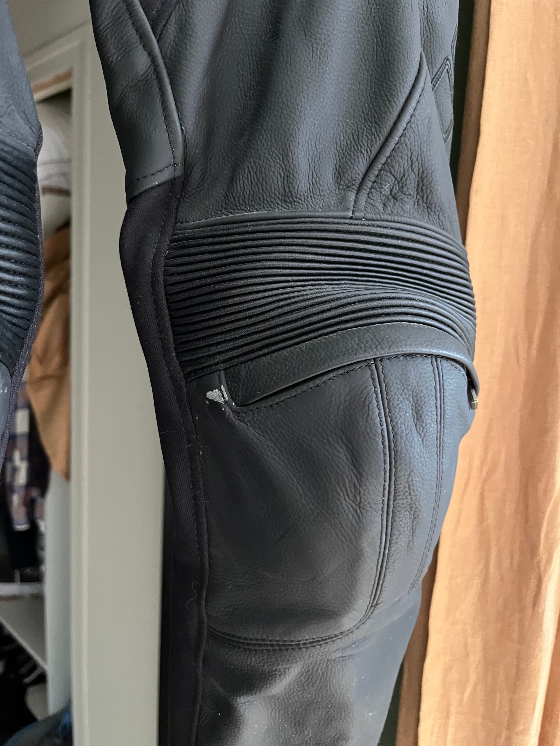 Pantalon cuir dainese — photo 3/3