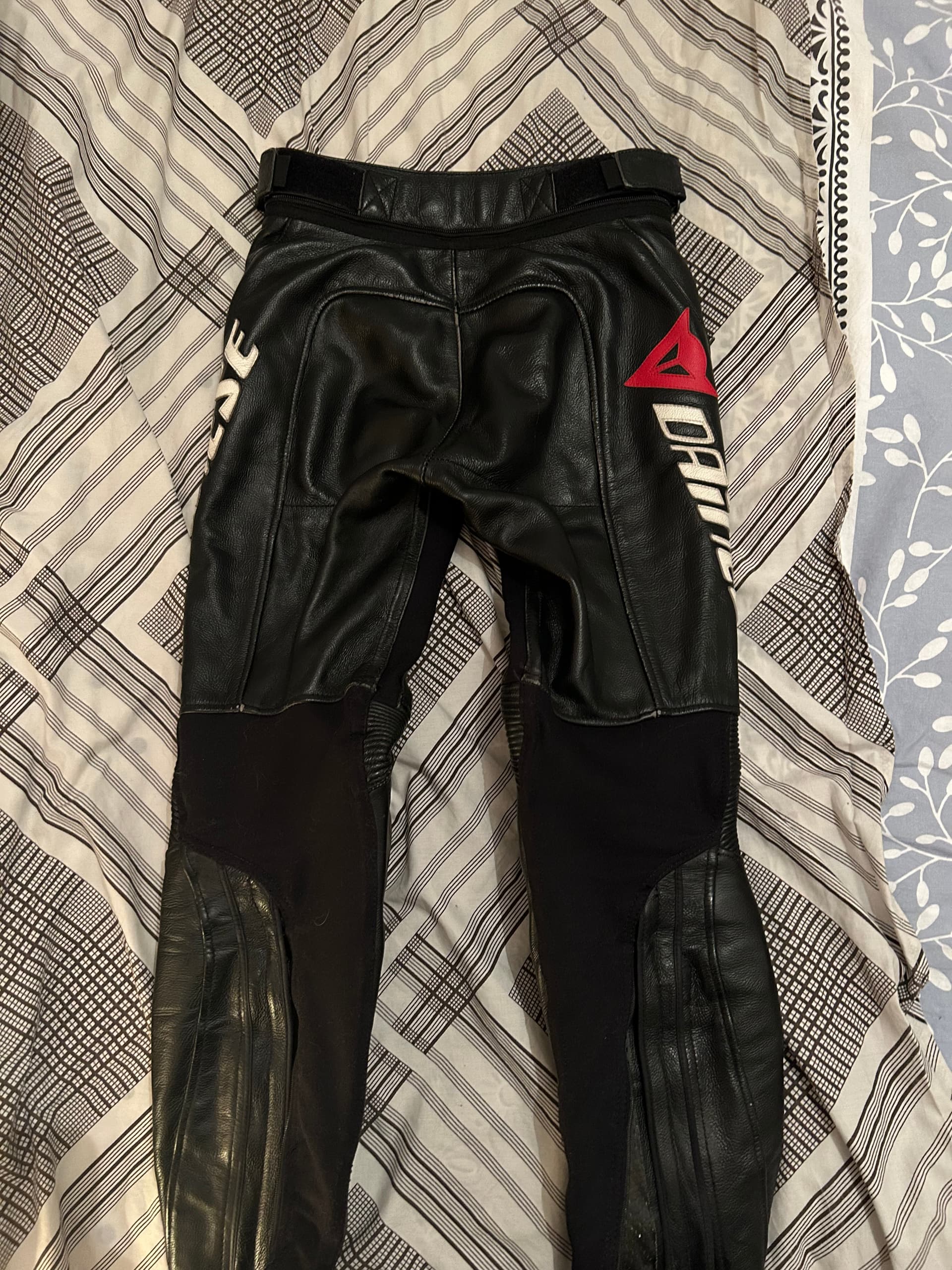 Pantalon cuir femme Dainese