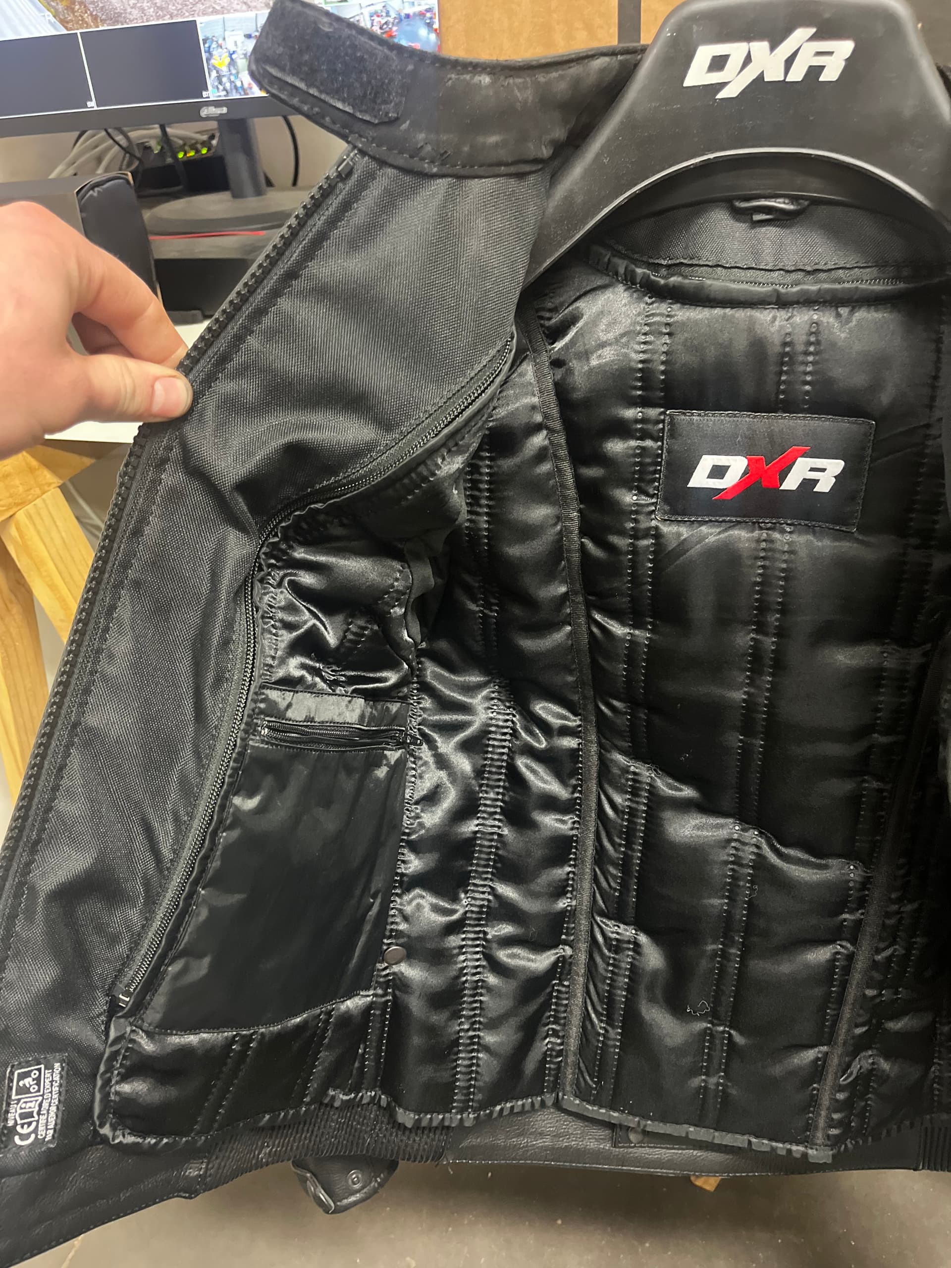 Cuir moto — photo 4/4