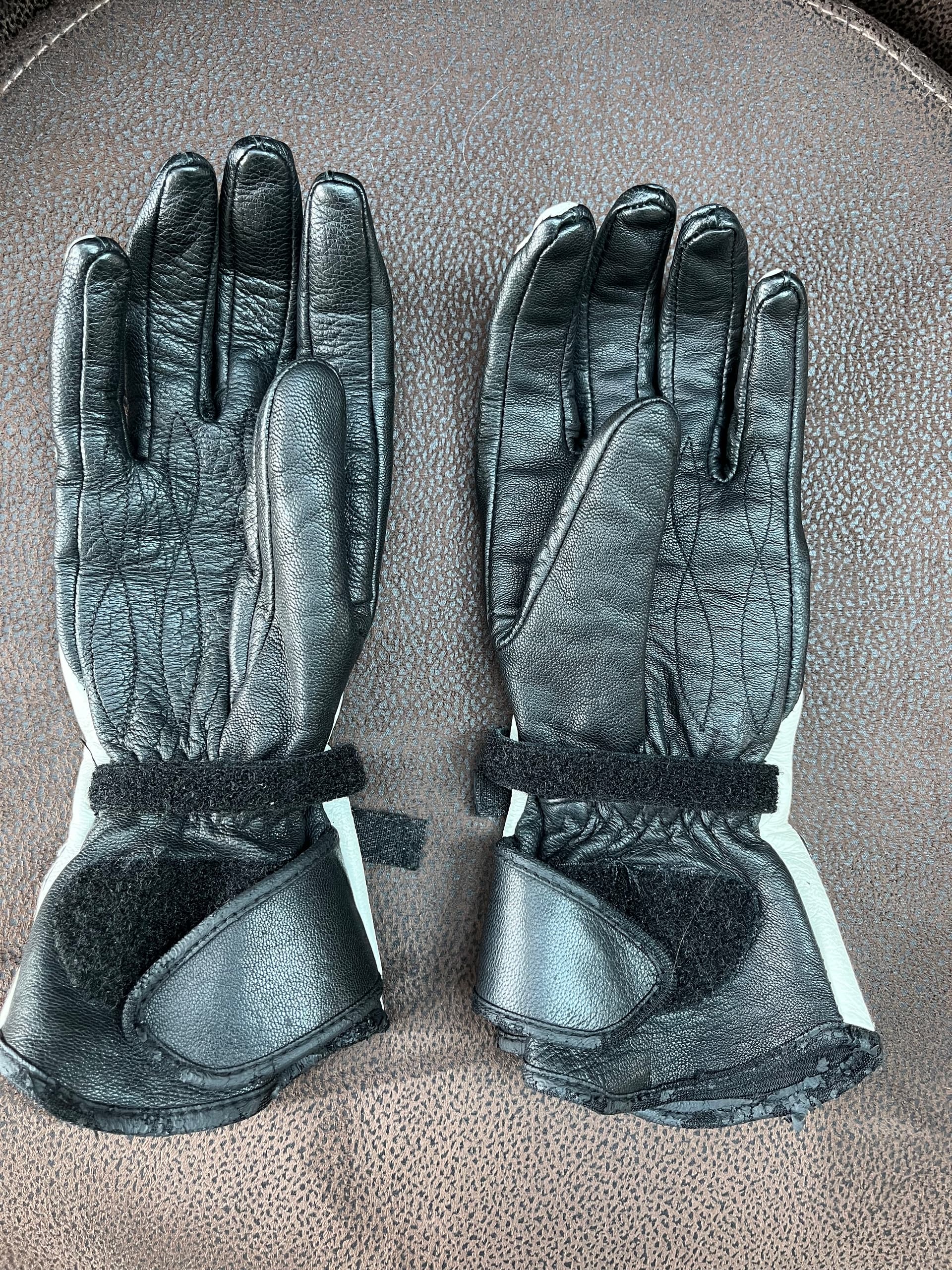 Gants cuir moto noir et blanc IXON