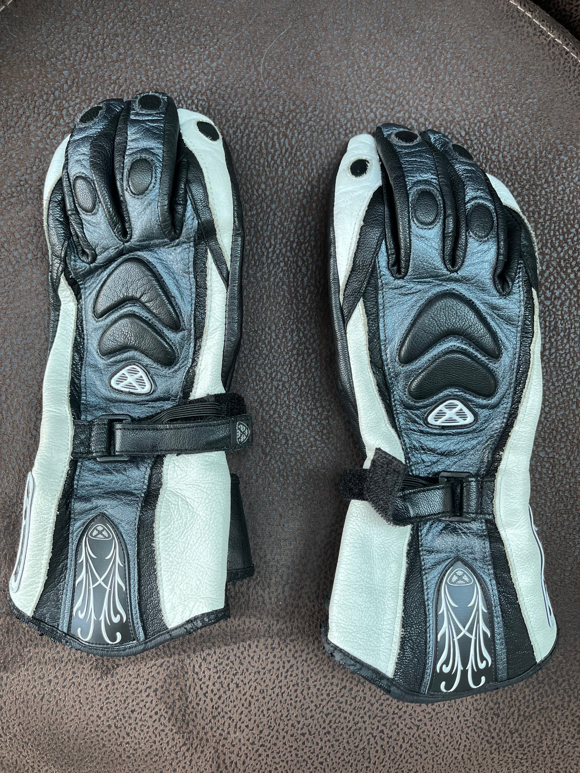 Gants cuir moto noir et blanc IXON — photo 2/2