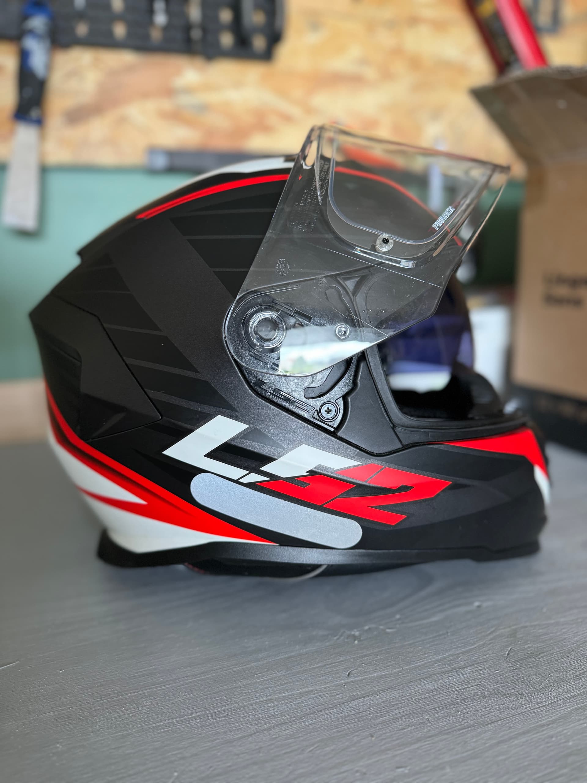 Casque moto LS2 — photo 3/4