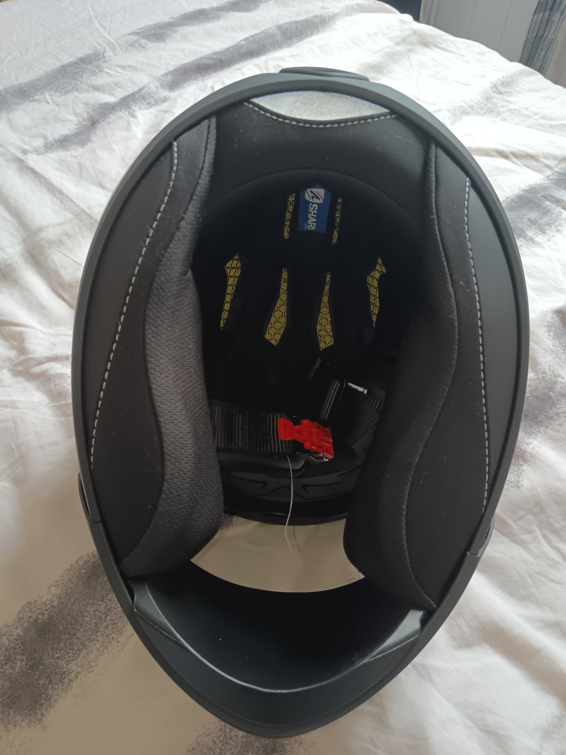 Casque moto shark avec visière solaire — photo 3/5