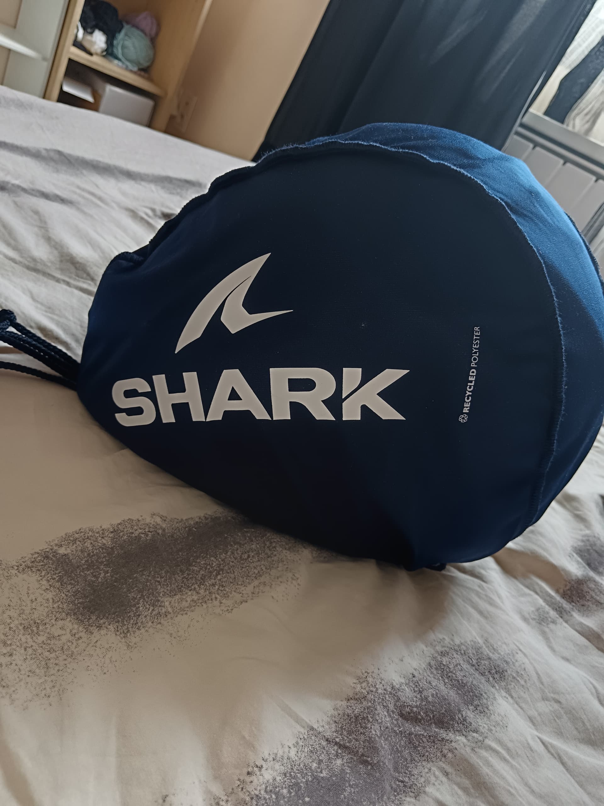 Casque moto shark avec visière solaire — photo 4/5