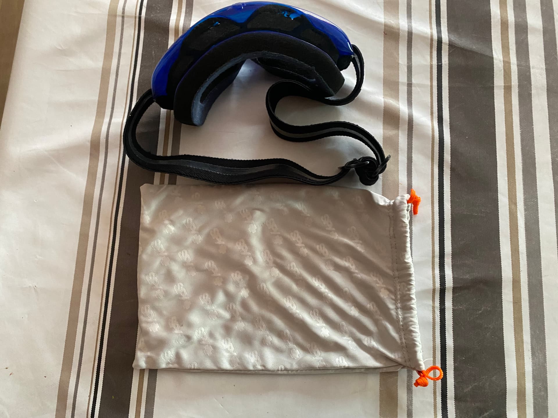Masque SPY enfant — photo 4/4
