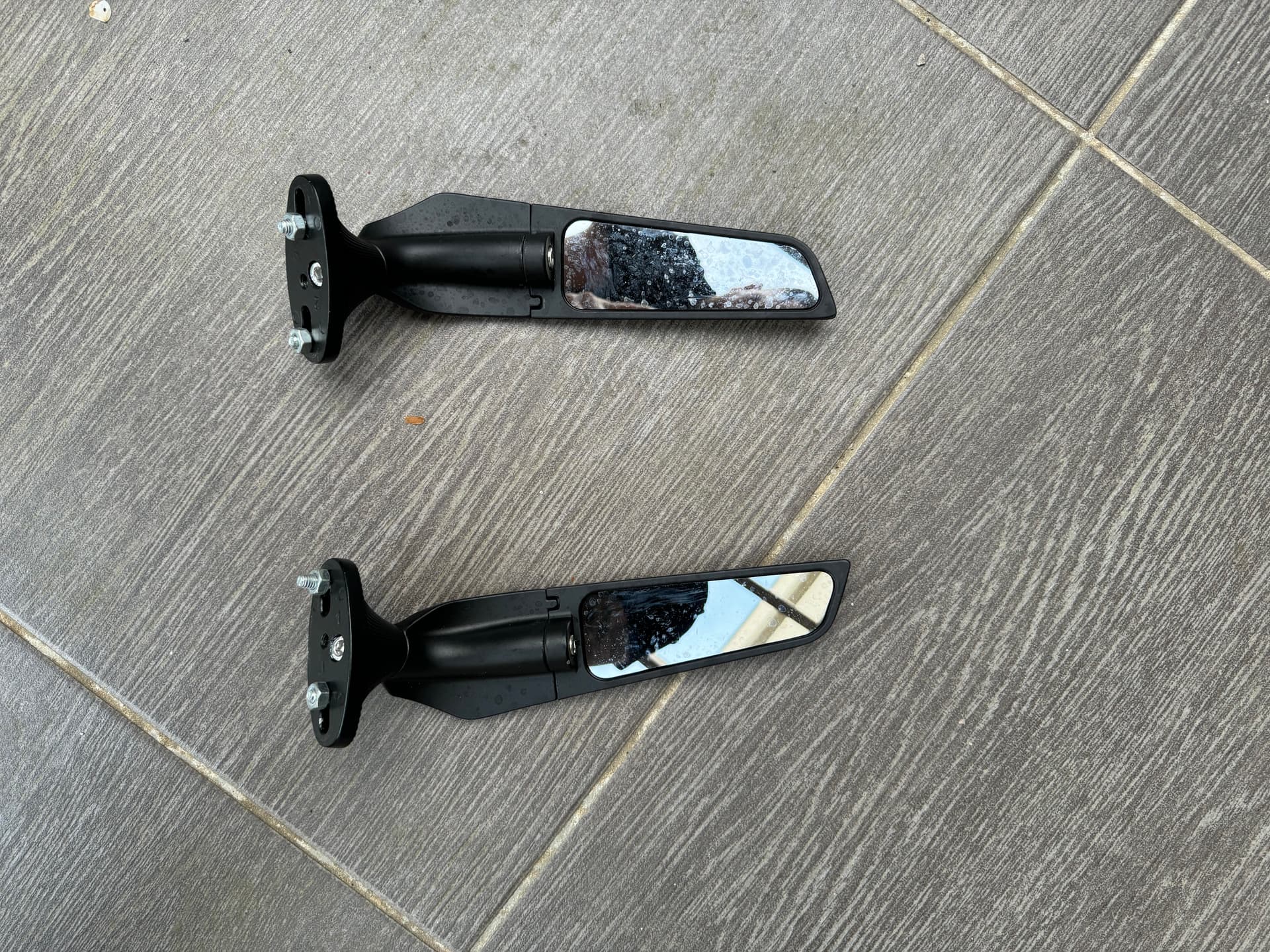 Rétroviseurs moto — photo 1/3