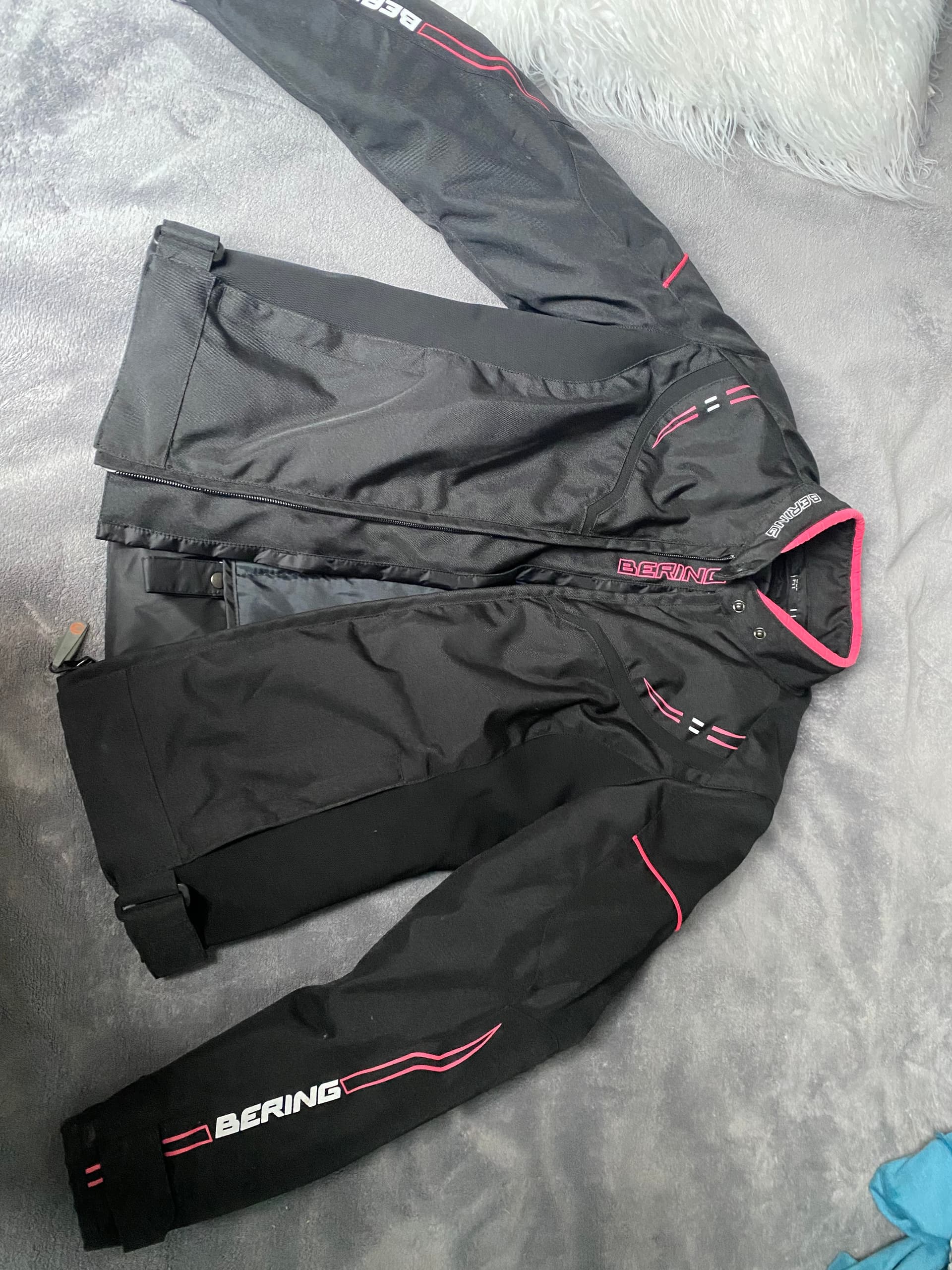 Blouson moto femme — photo 1/5