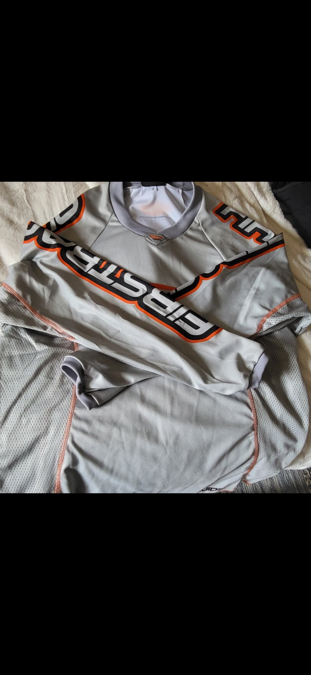 T-shirt — photo 2/2