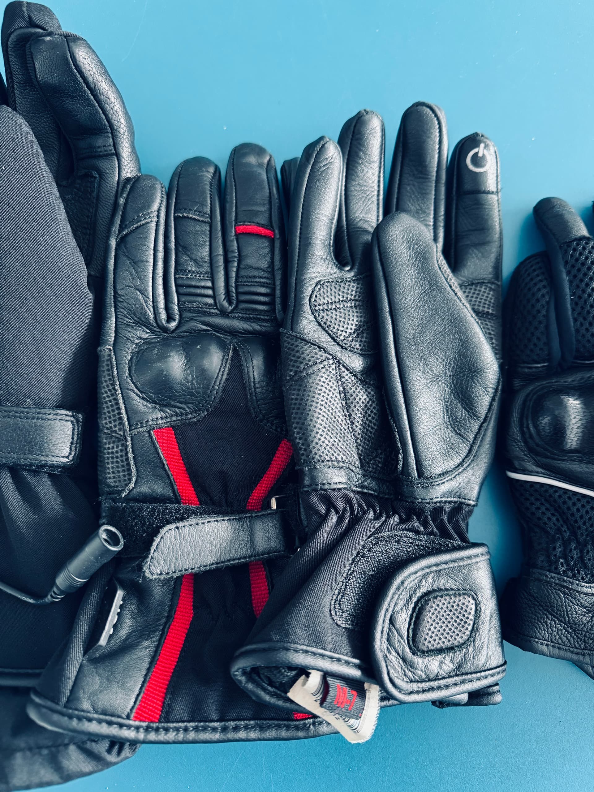 Gants moto neufs Chauffants mi-saisons et été Tailles M — photo 2/2