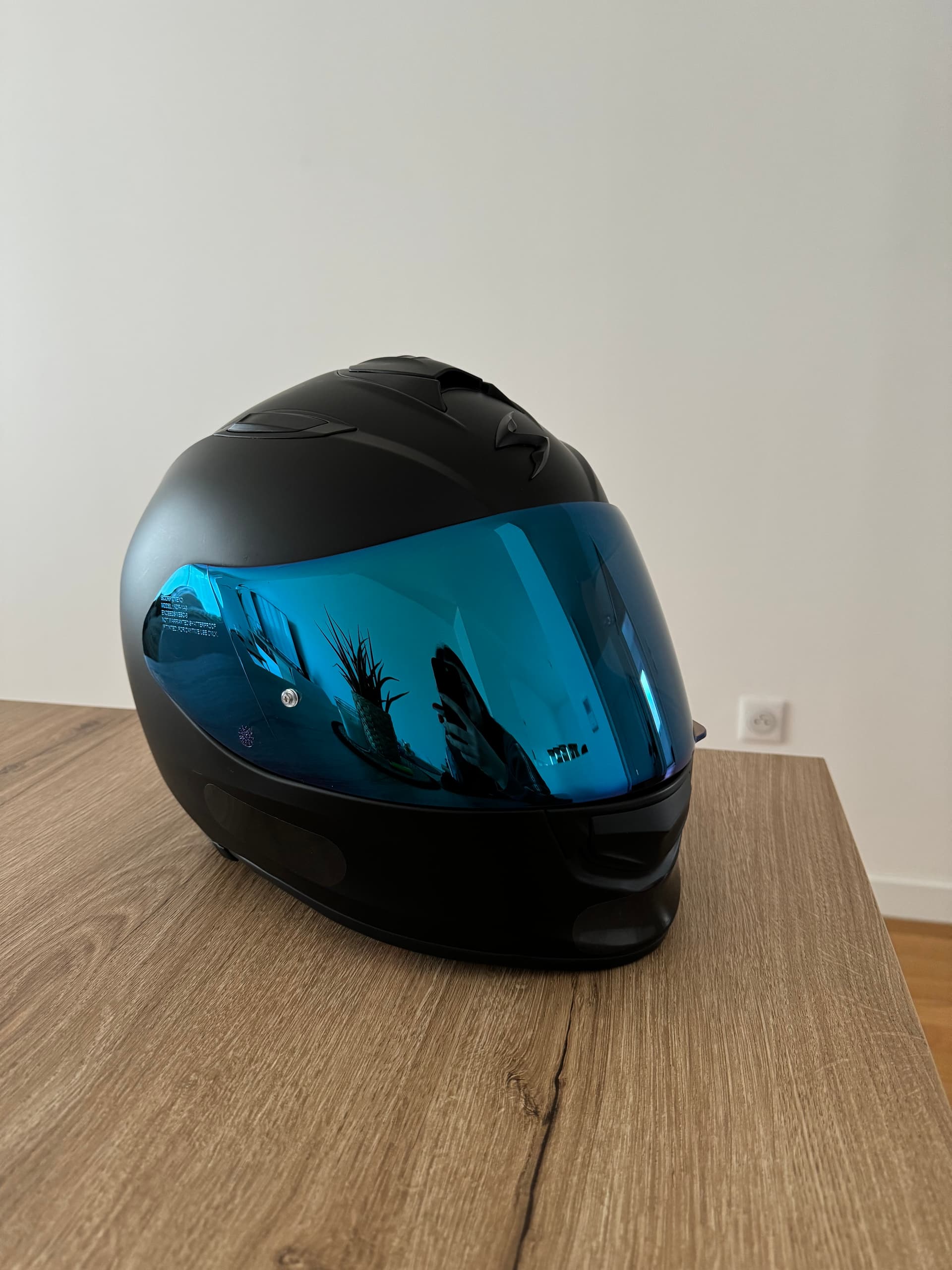 Casque moto Scorpion Exo 491