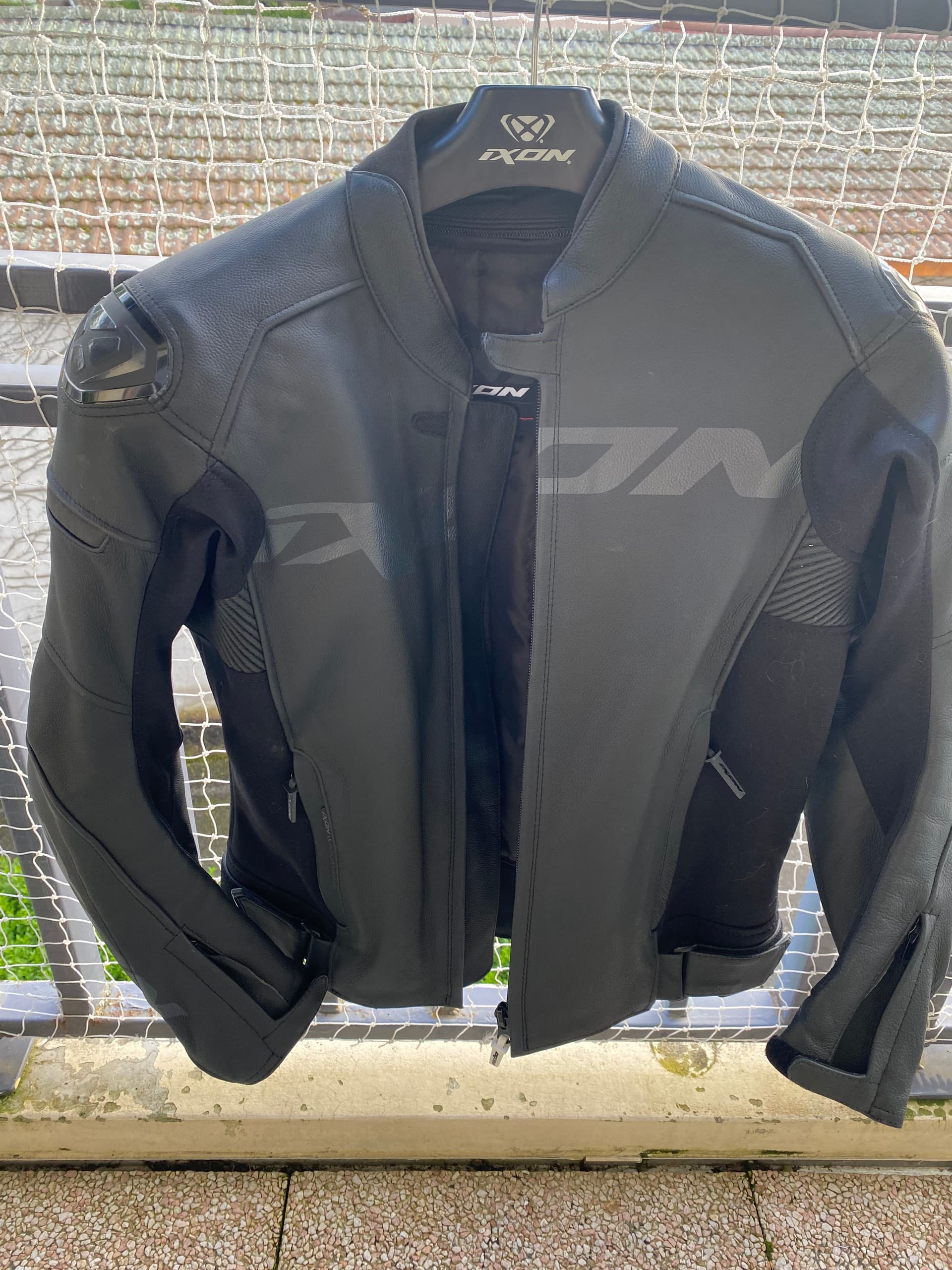 Blouson cuir IXON