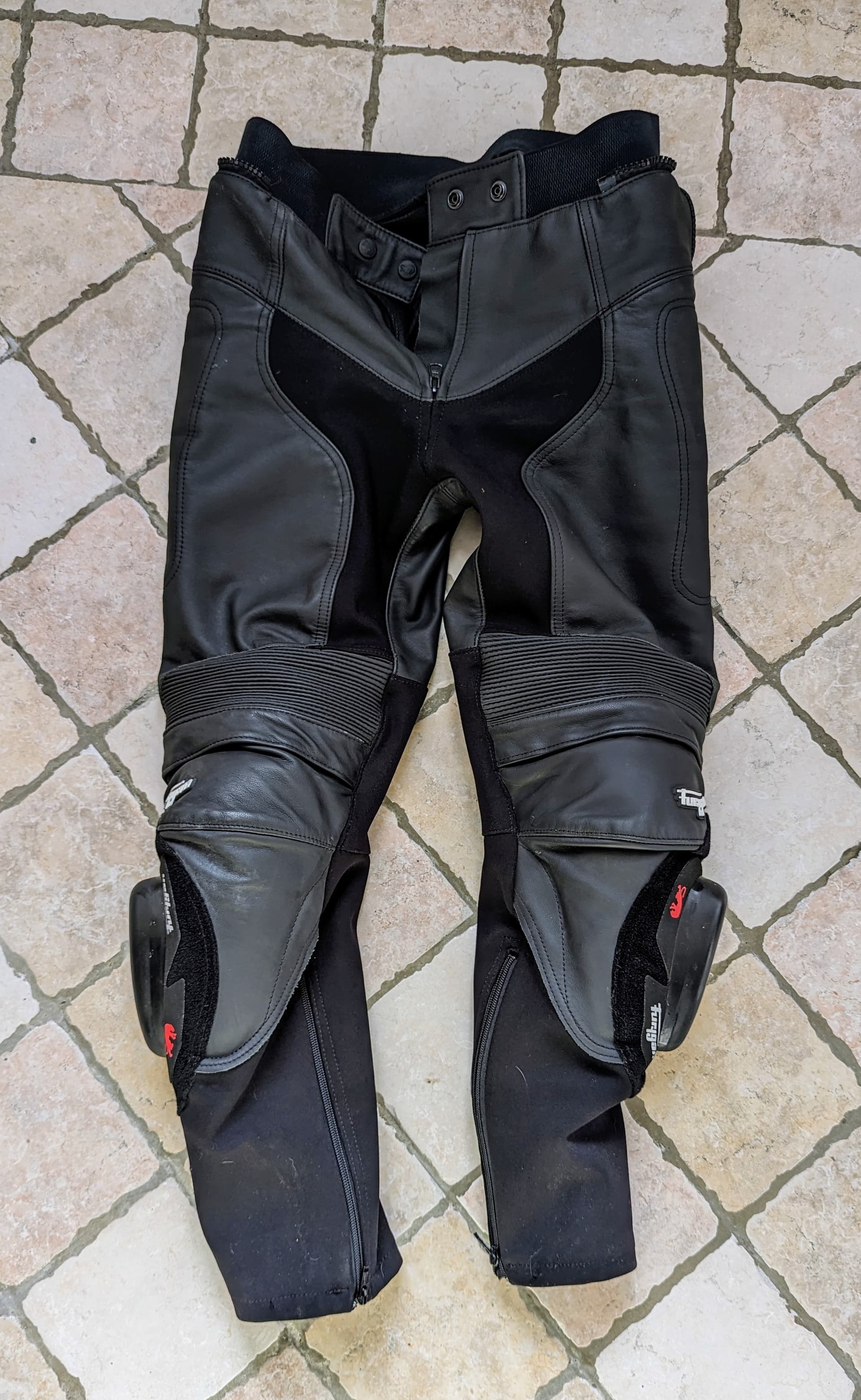 Pantalon cuir Furigan femme Taille 40 — photo 2/2