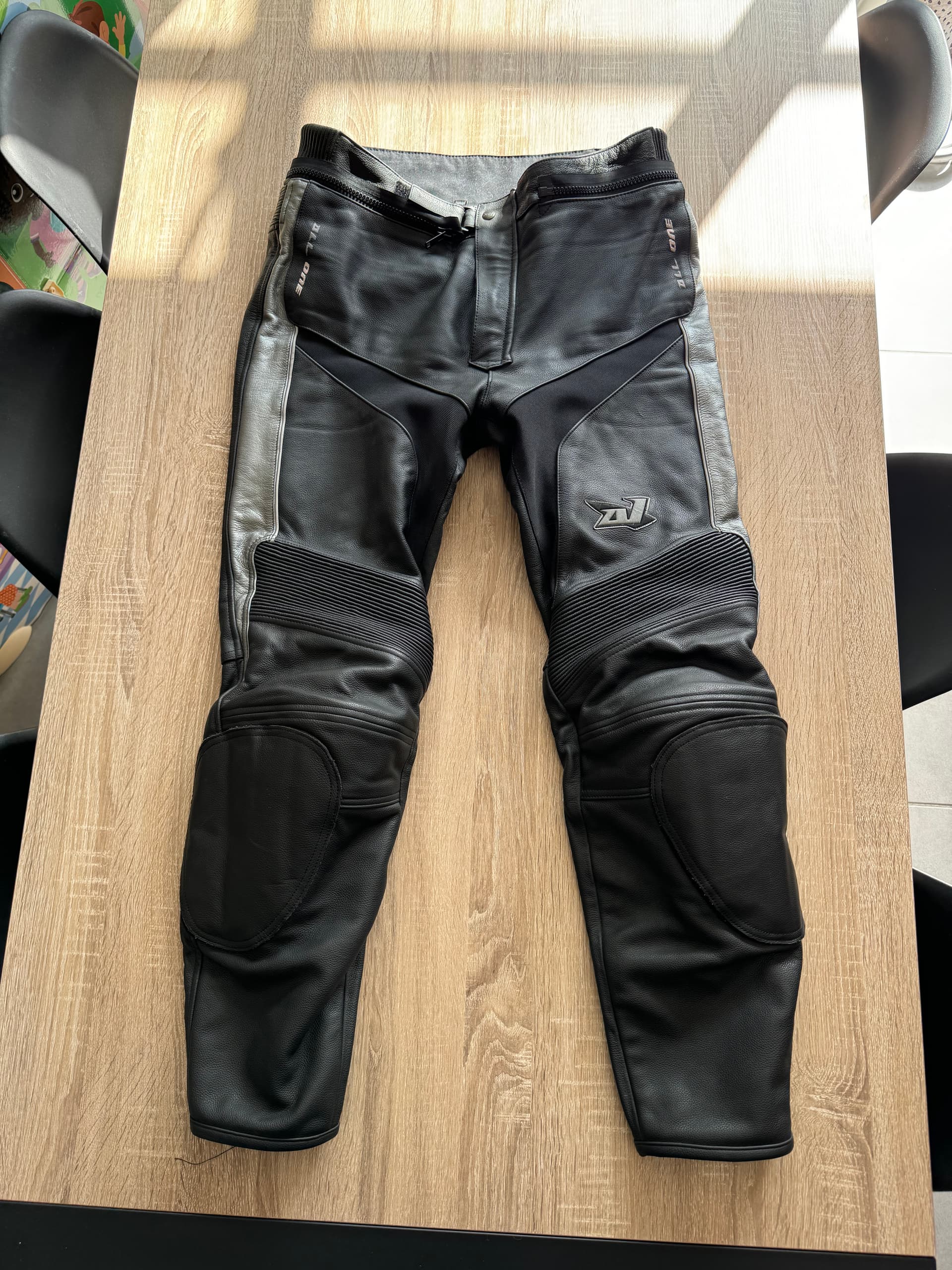 Pantalon cuir