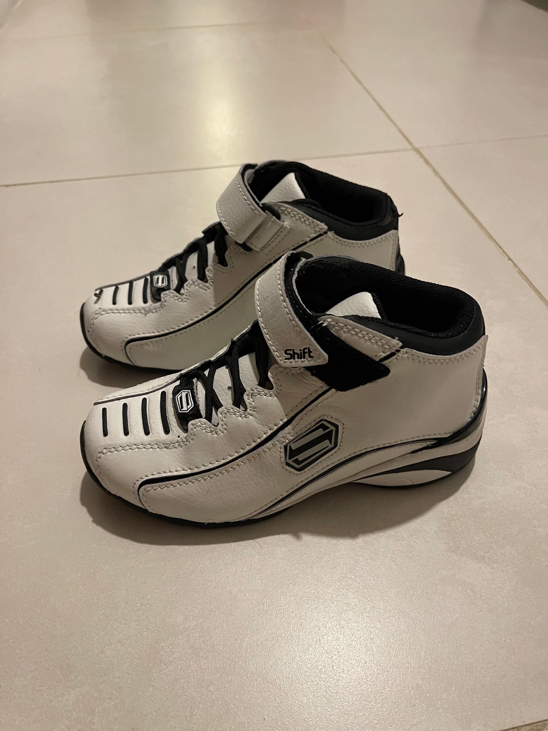 Chaussures neuves Shift curve en taille 35 — photo 2/5