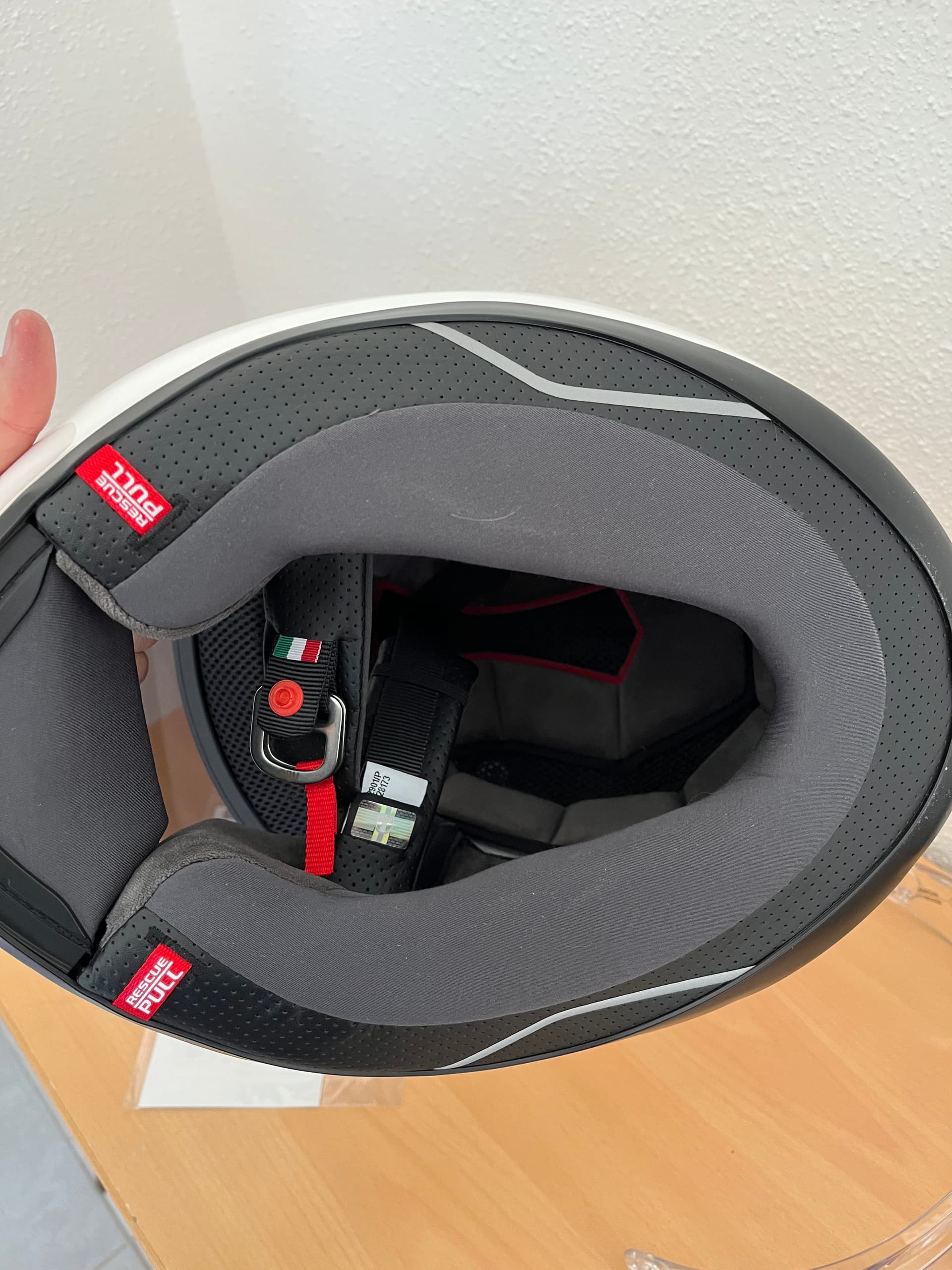 Casque moto AGV K6 — photo 2/3