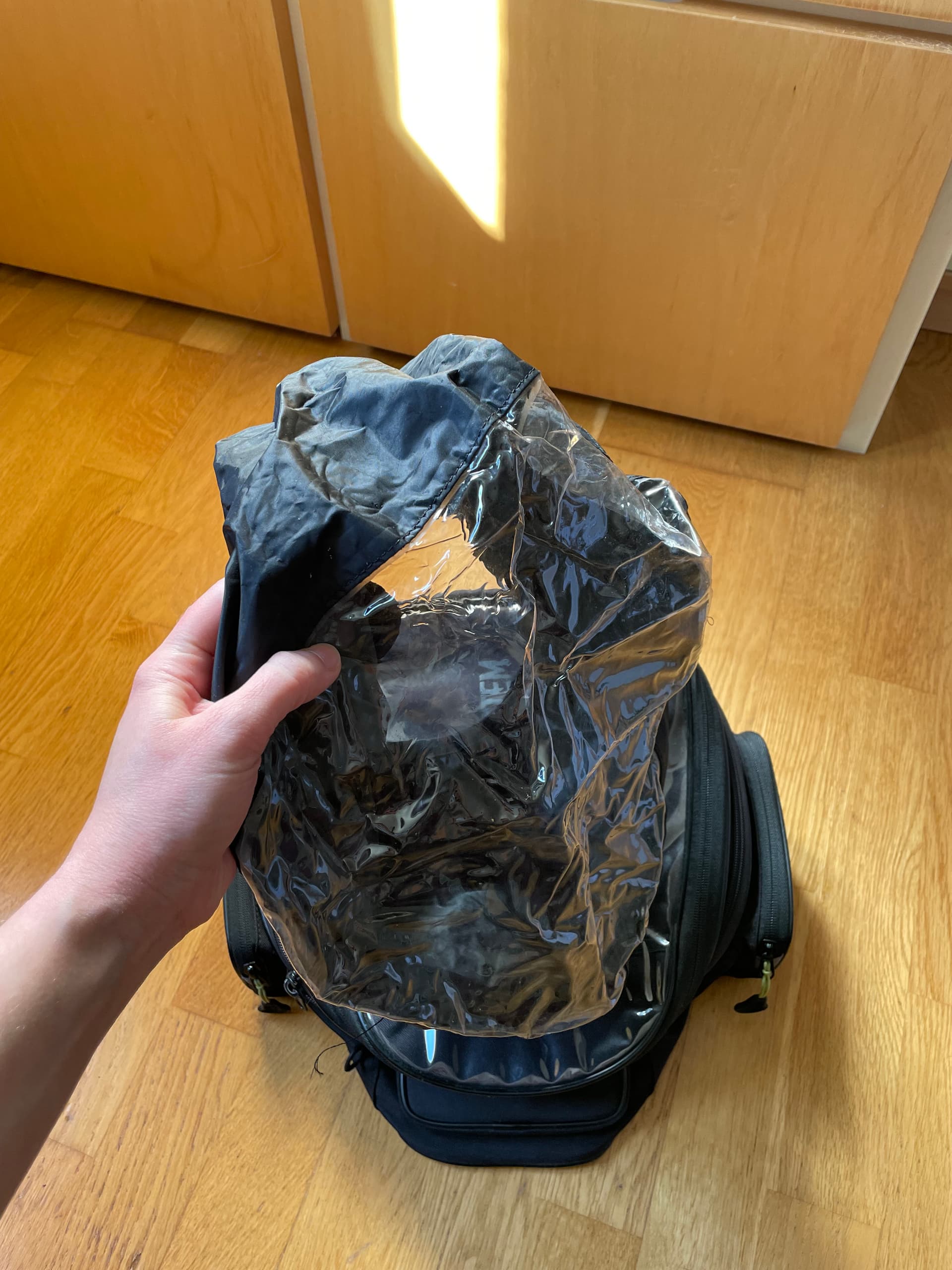 Sacoche de réservoir Givi tancklock avec support cb650R — photo 4/5