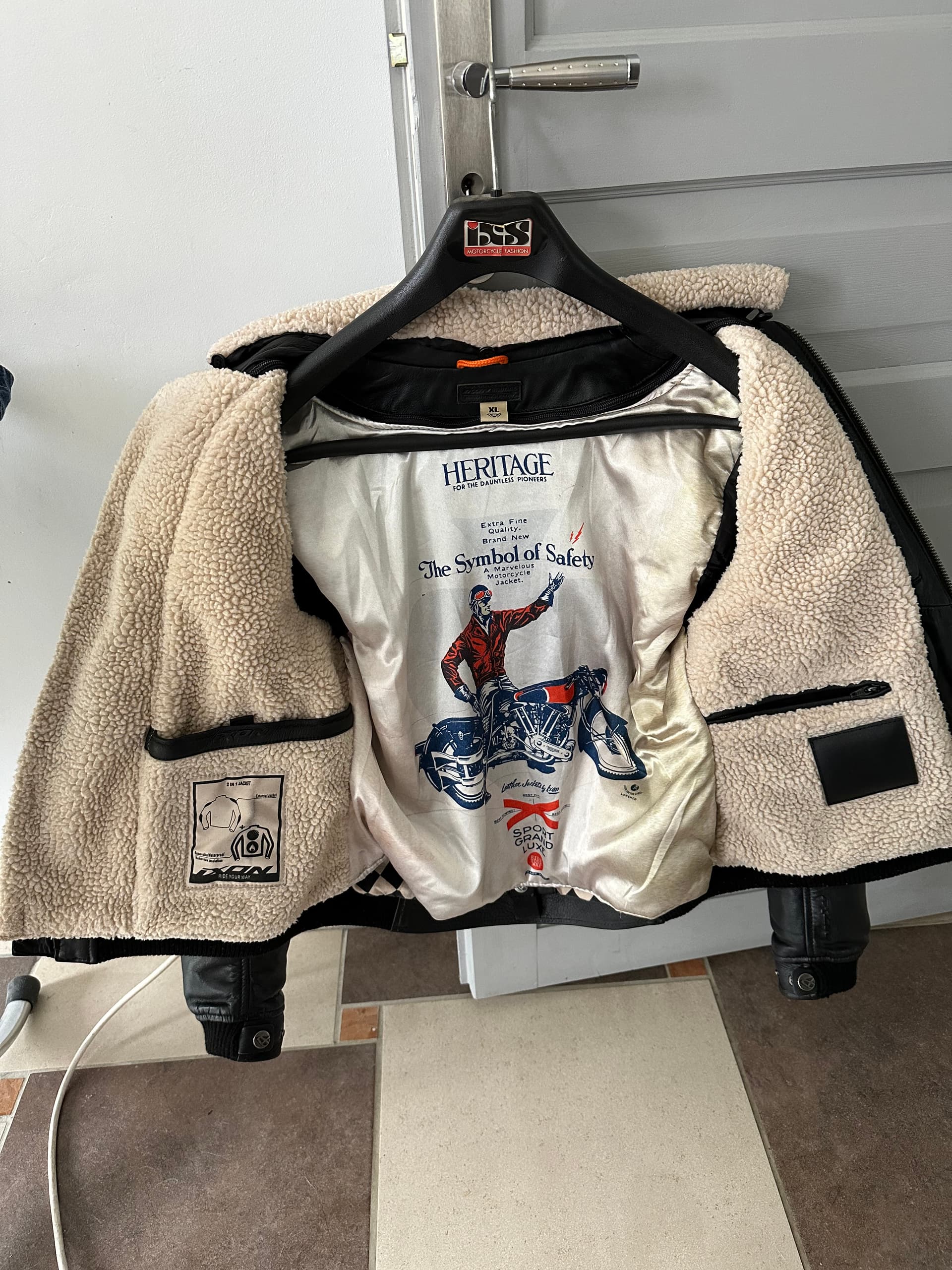 Blouson de moto IXON