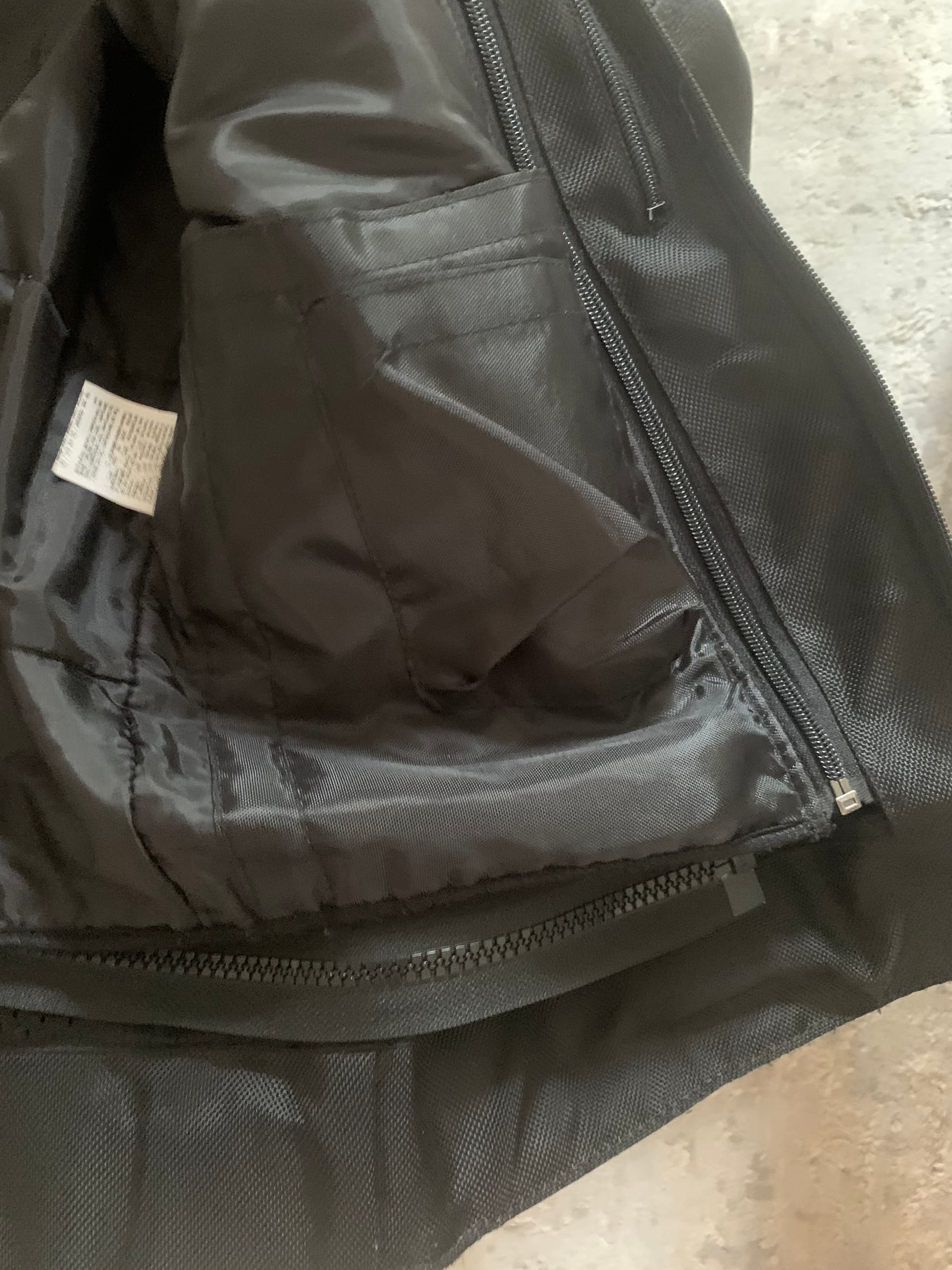 Vends blouson cuir moto — photo 5/5