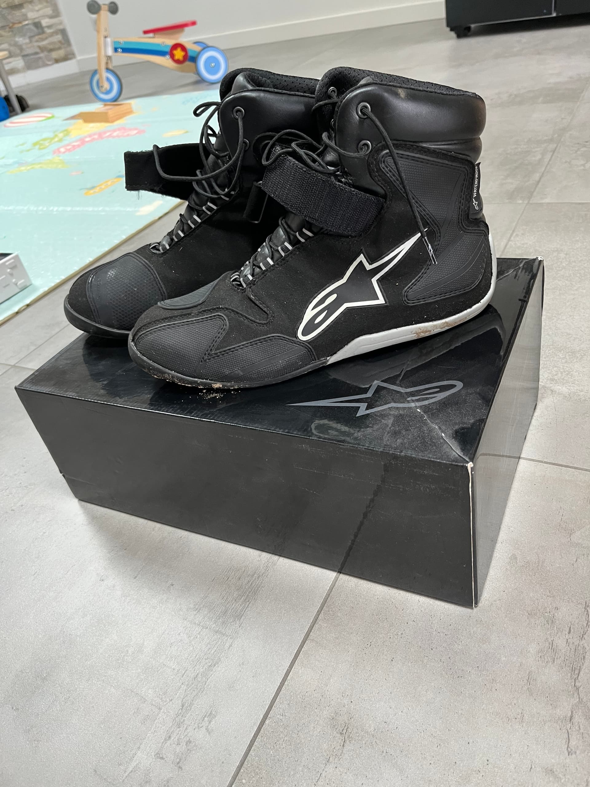 Chaussures alpinestars — photo 1/5