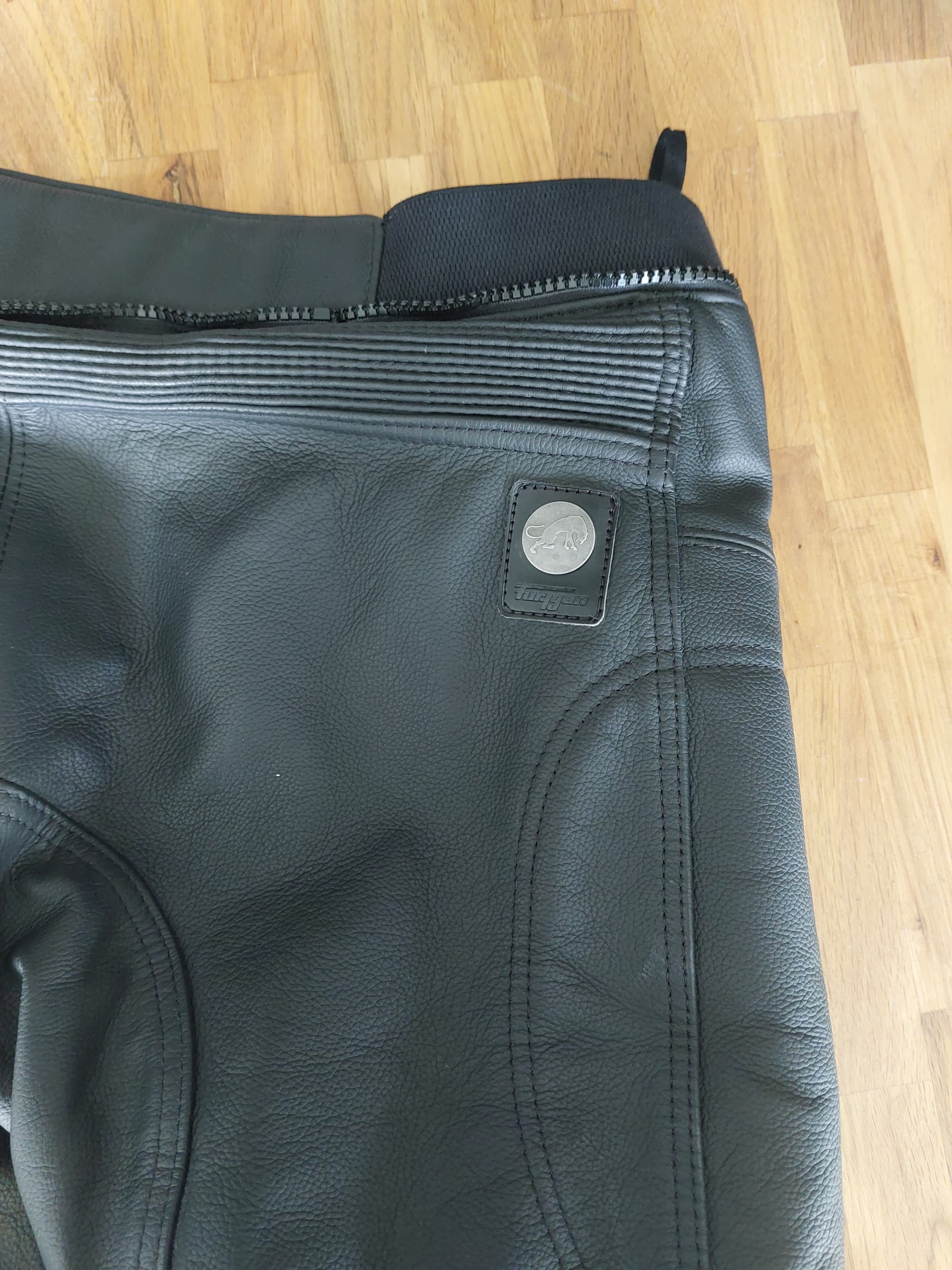 Pantalon cuir — photo 5/5