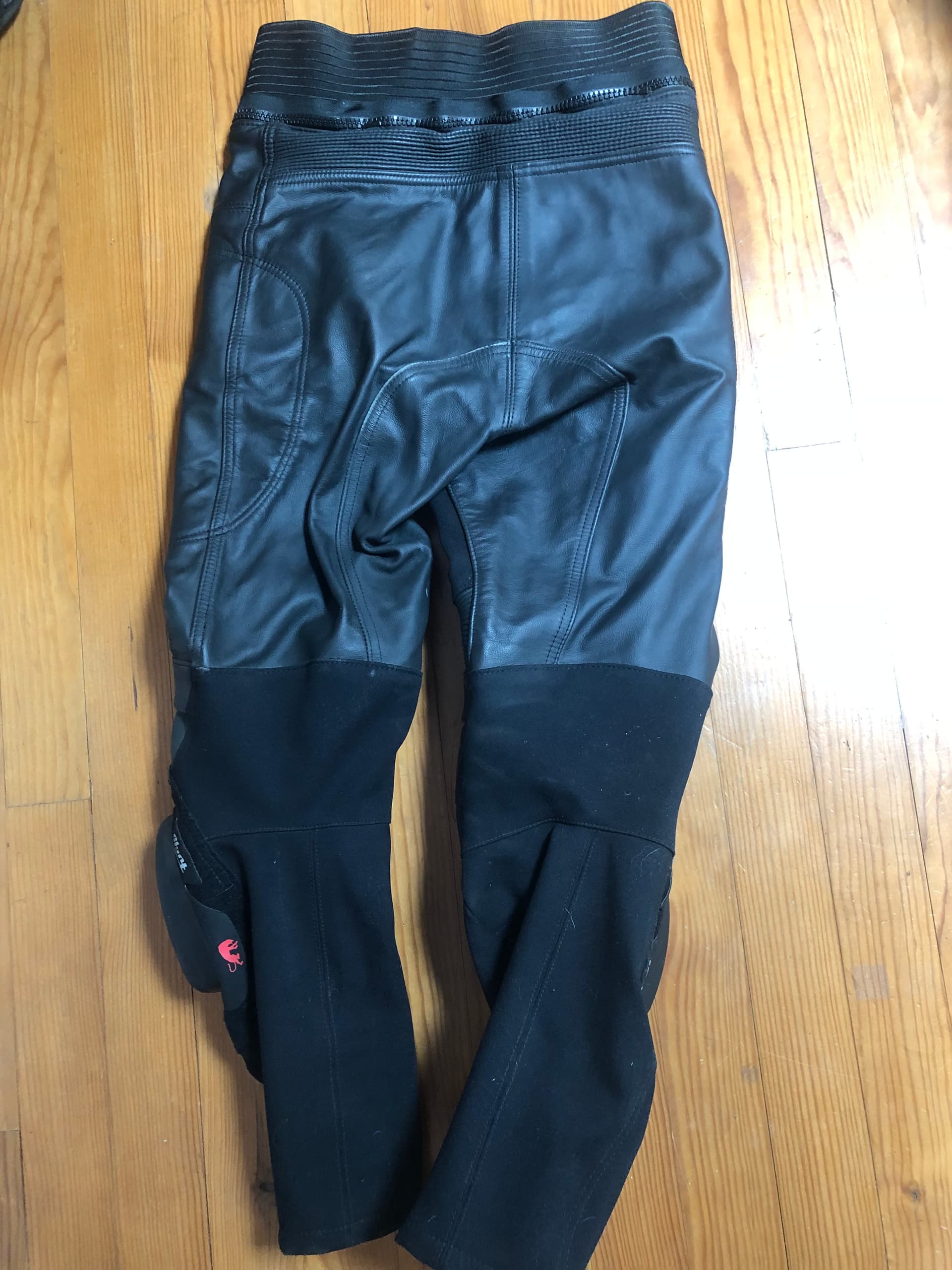 Pantalon en cuir femme — photo 3/3