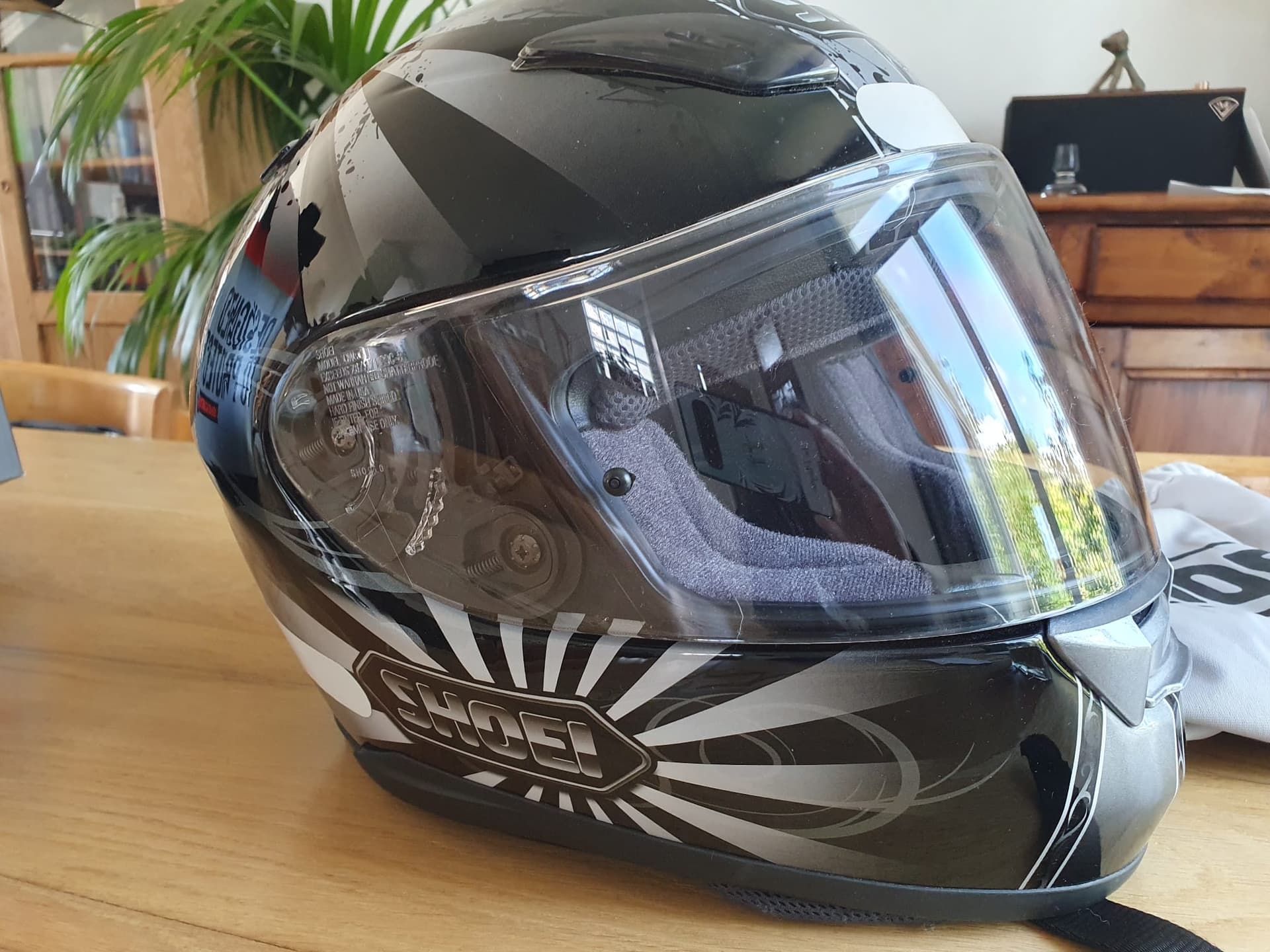 Casque moto Shoei