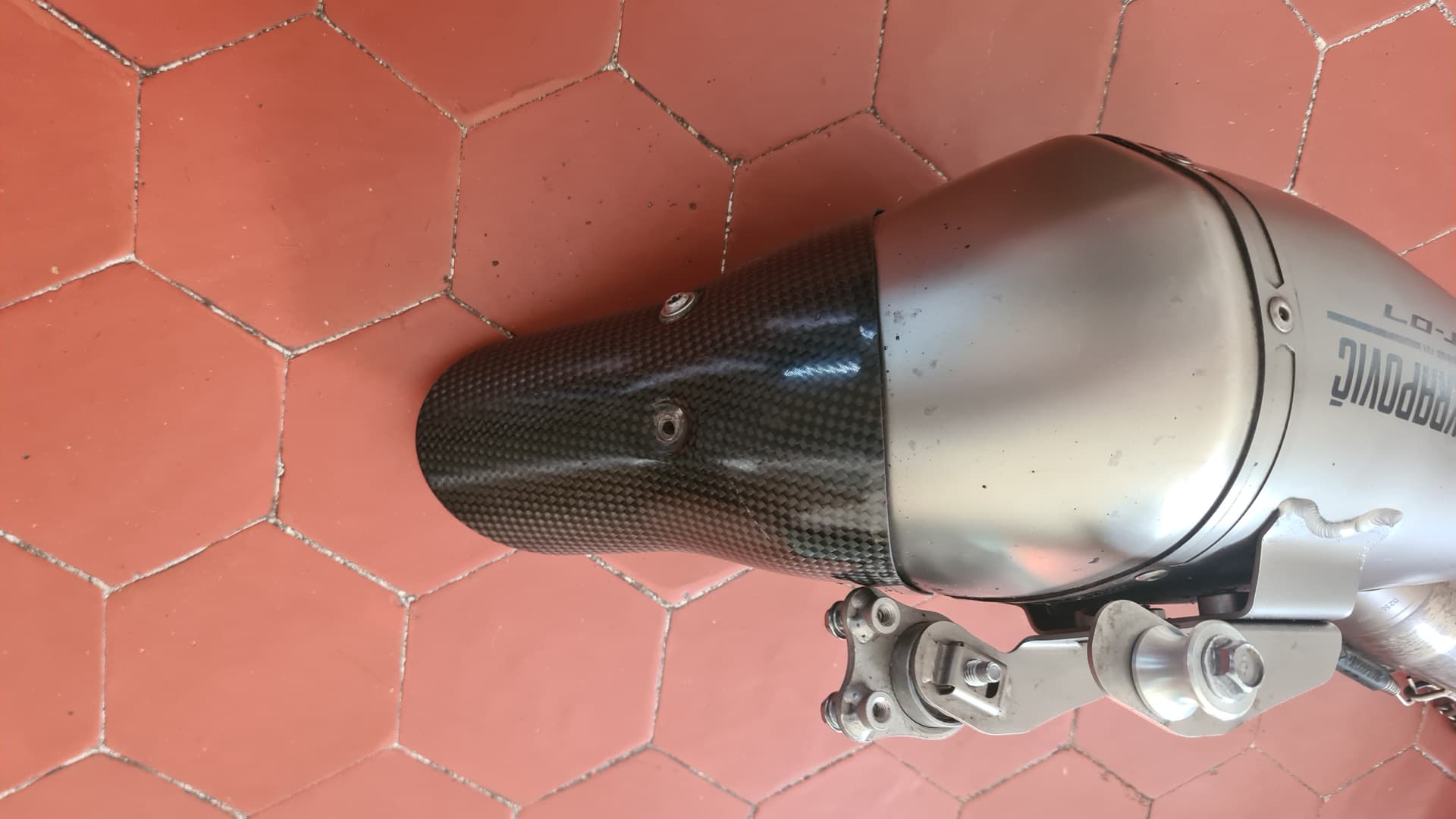 LIGNE COMPLÈTE AKRAPOVIC MT07 — photo 3/3