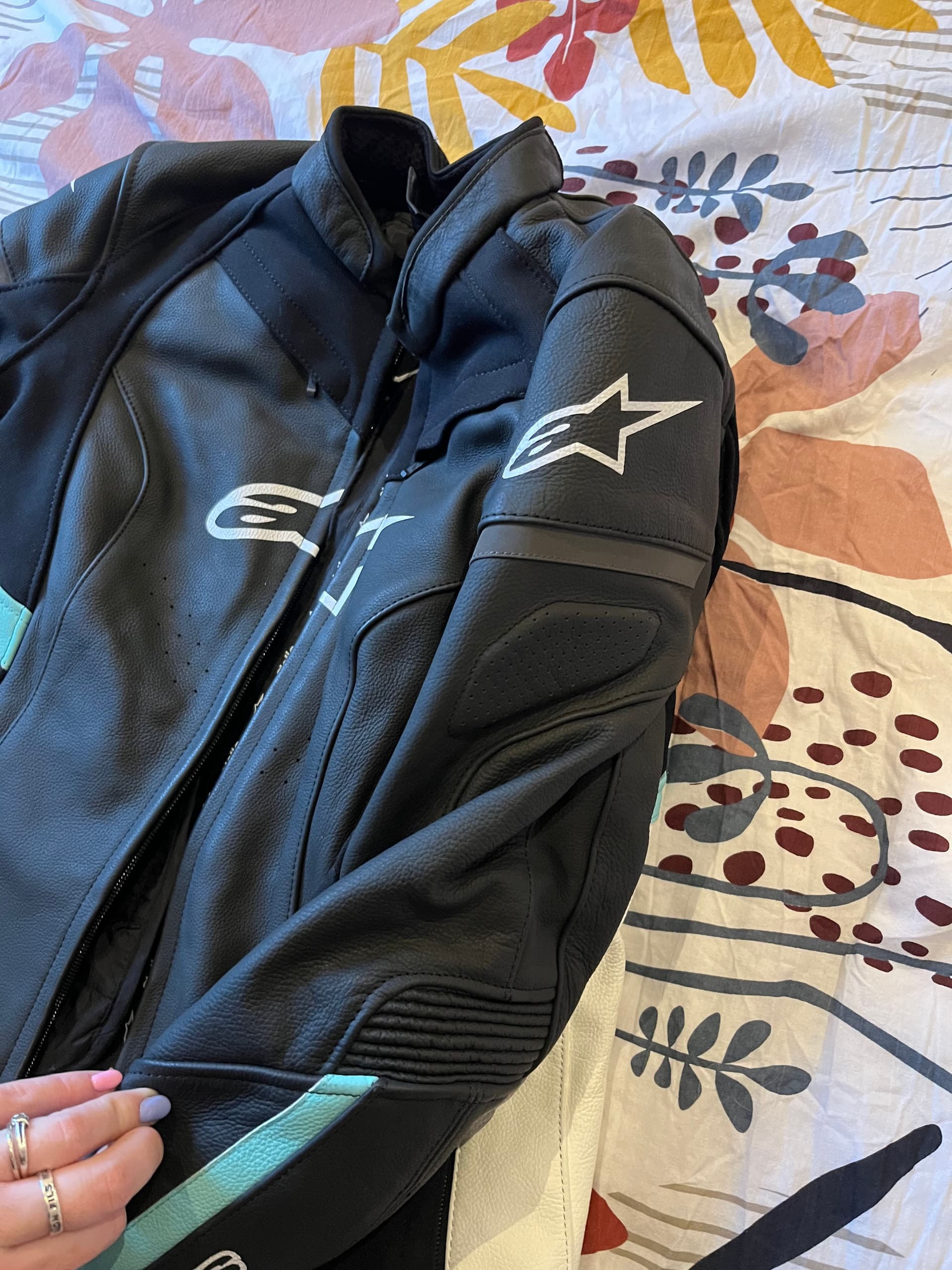 Cuir moto femme Alpine — photo 3/5