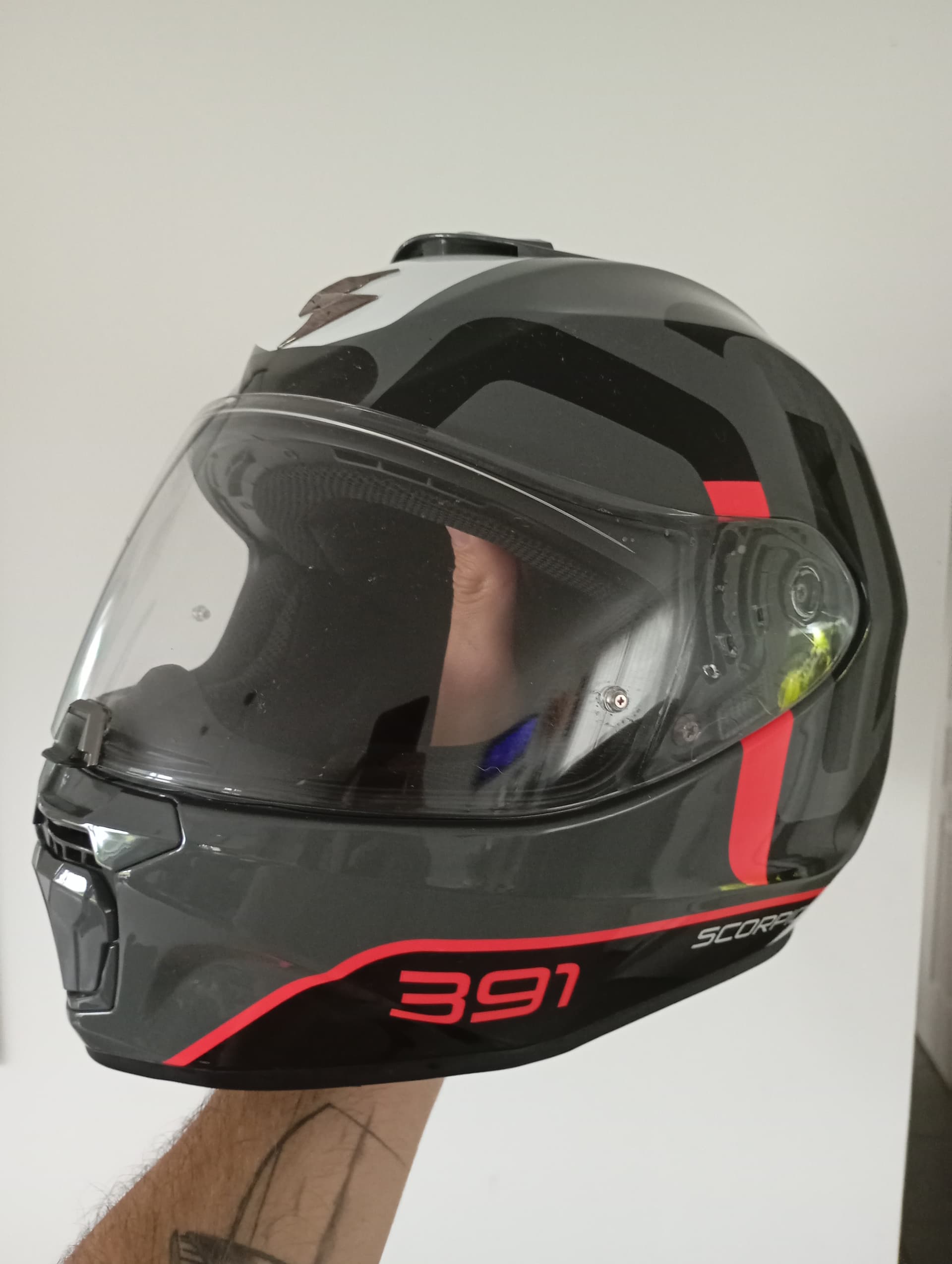 Casque scorpion