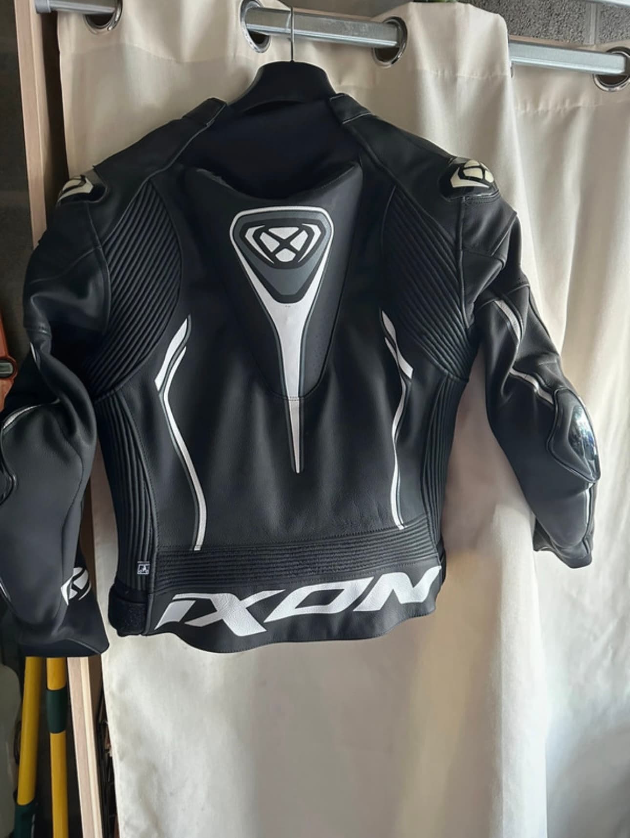 Manteau cuir moto femme - IXON Vortex — photo 4/4