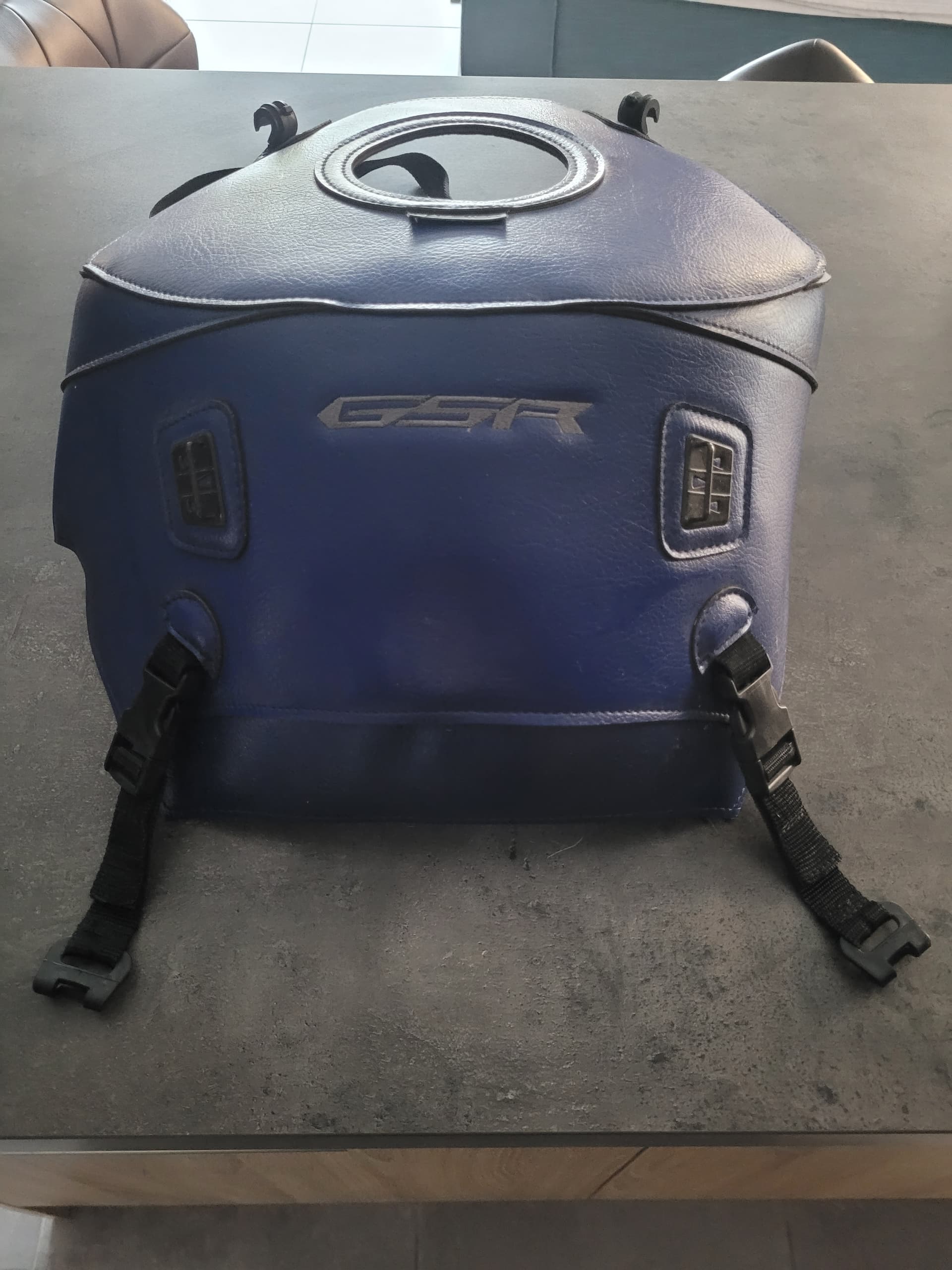 Tapis réservoir bagster GSR750 — photo 2/3