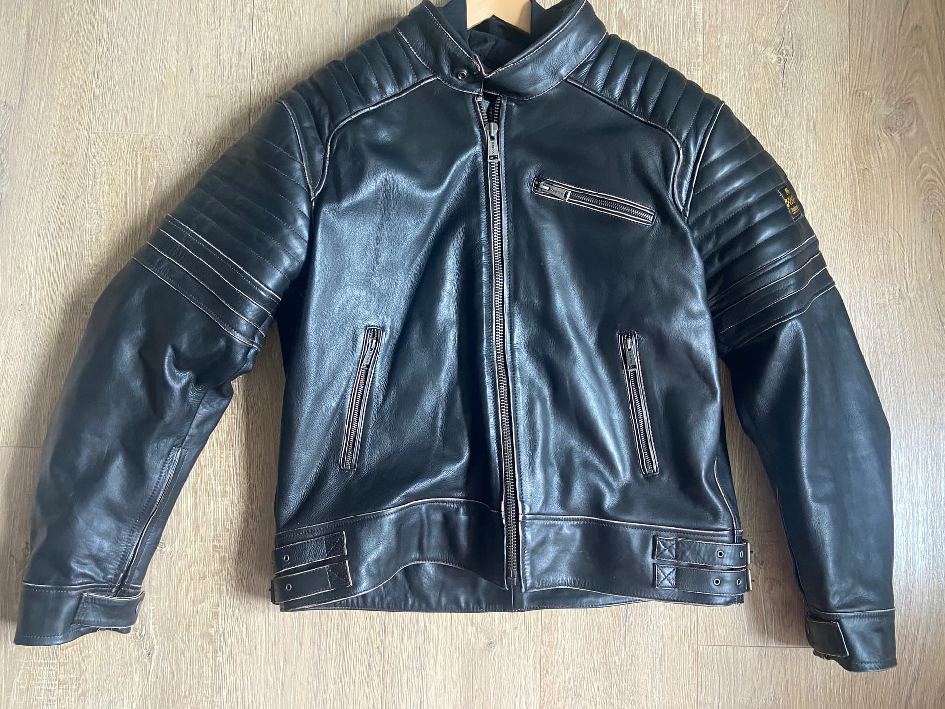 Cuir moto neuf Helstons