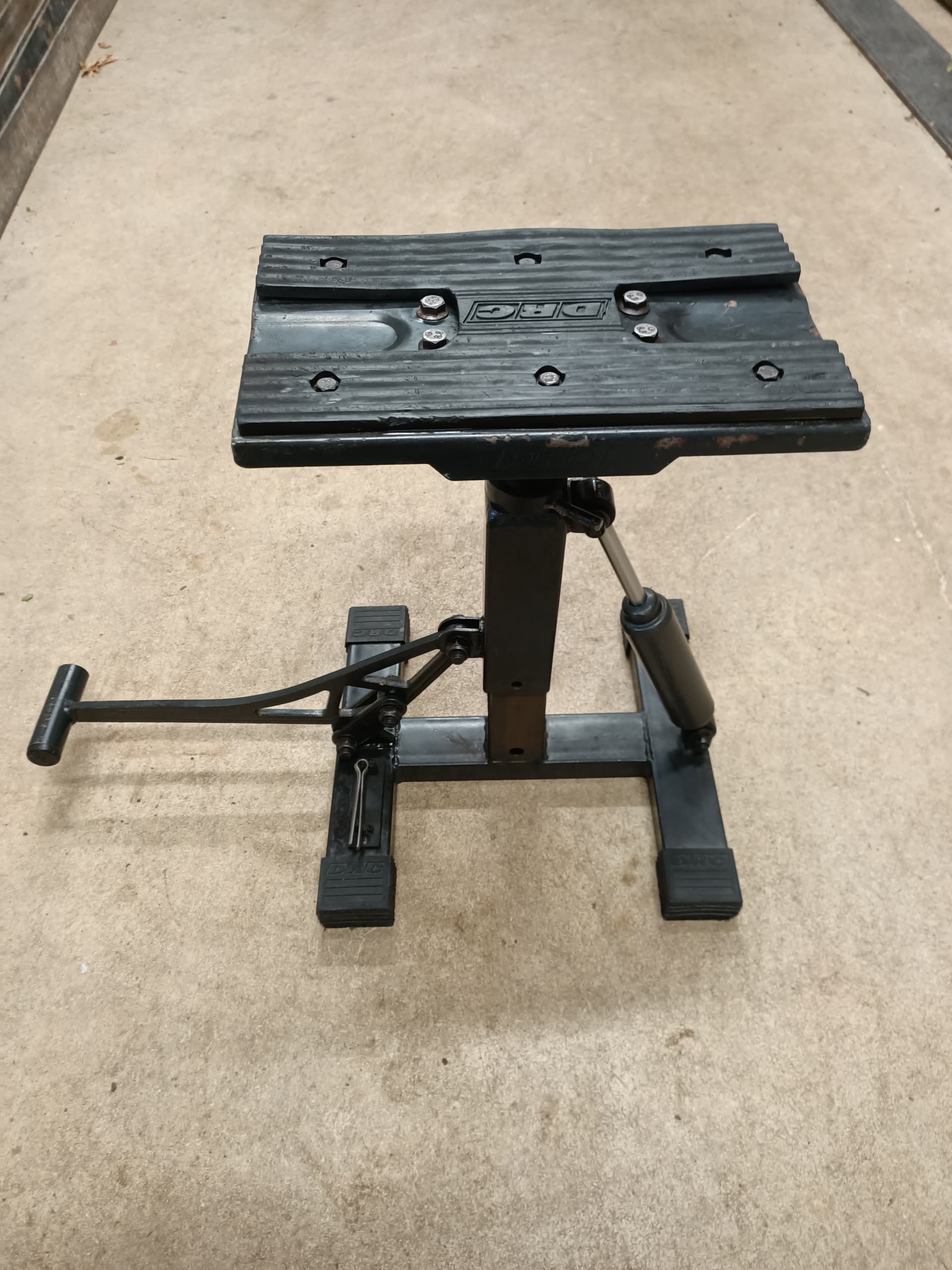 Lève moto hydraulique DMC — photo 2/2