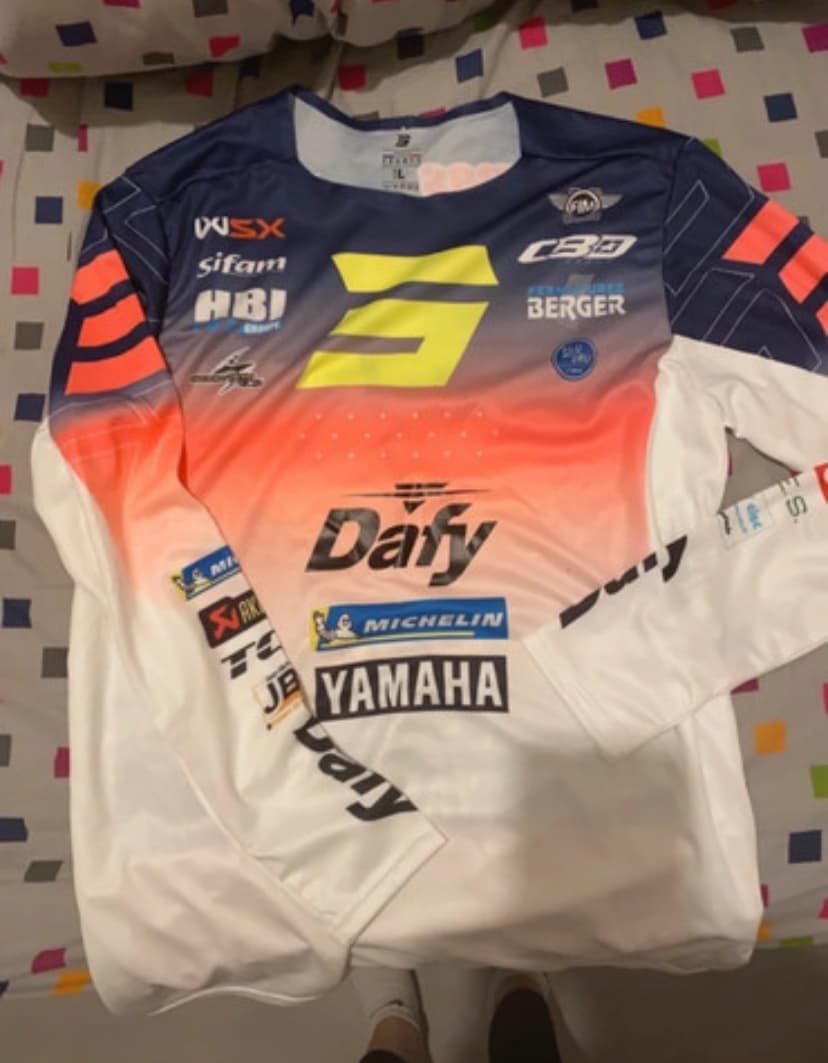 Tenue officielle Thomas Ramette — photo 4/5