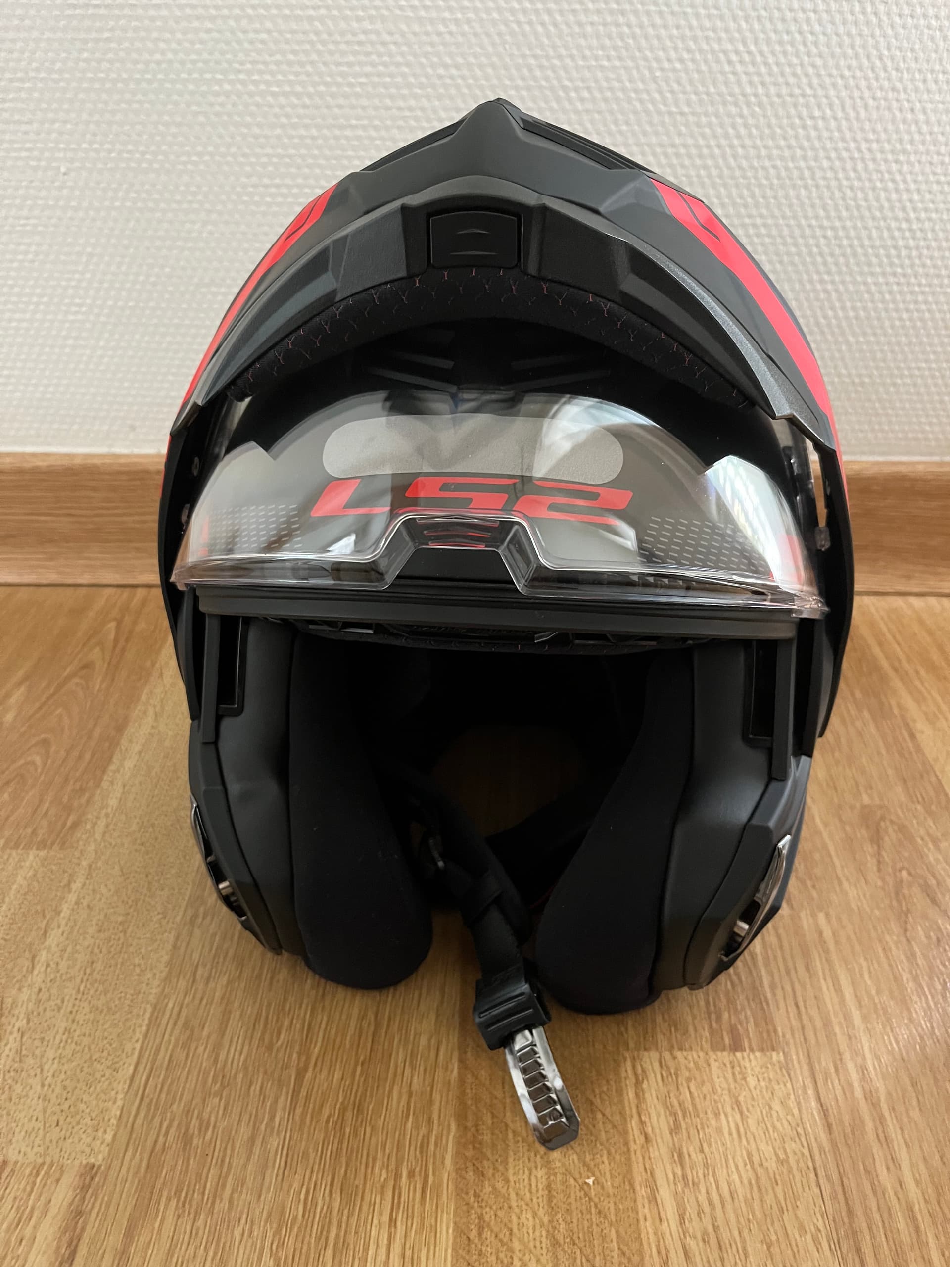 Casque moto LS2 — photo 2/5