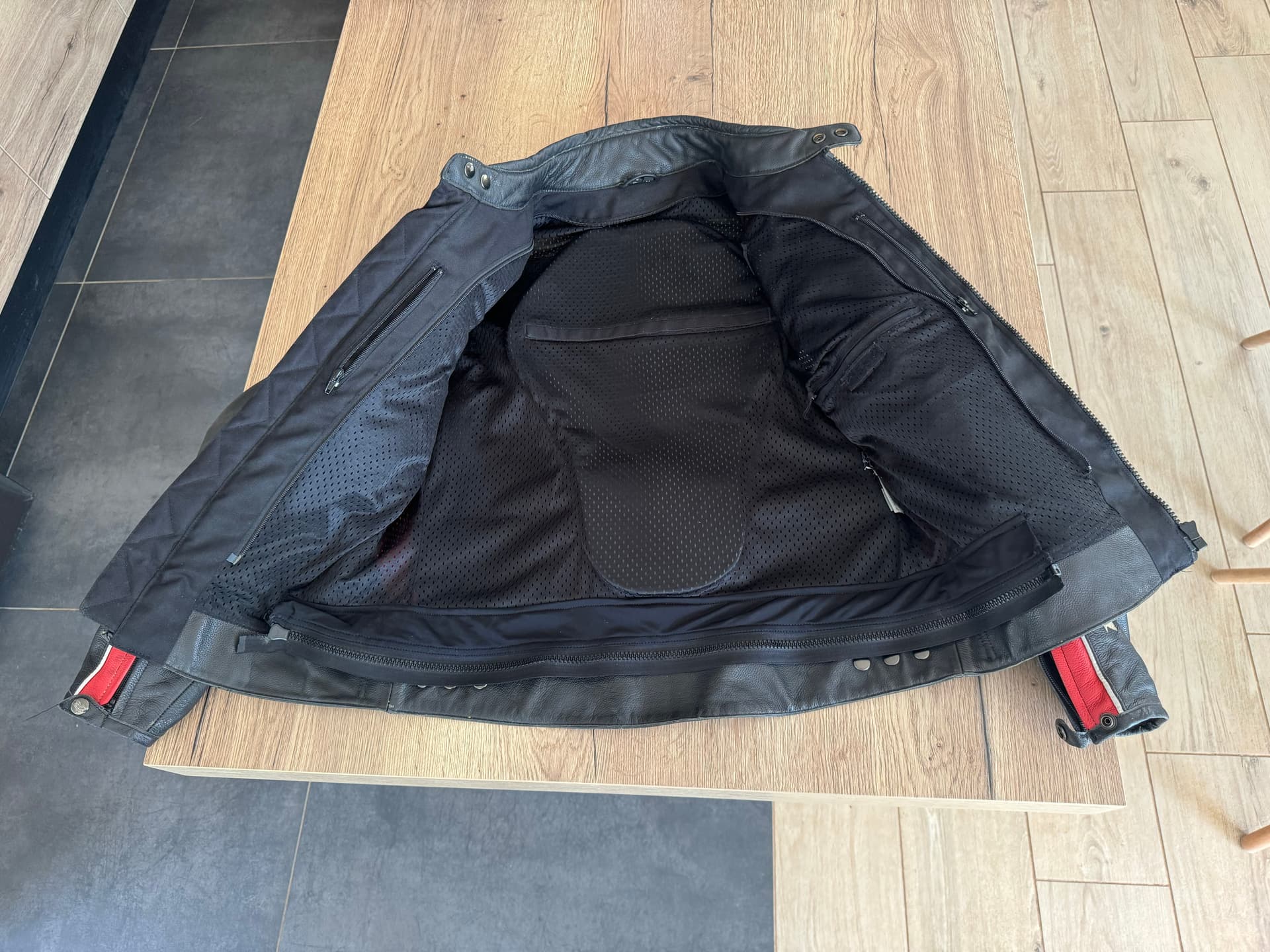 Veste — photo 2/5