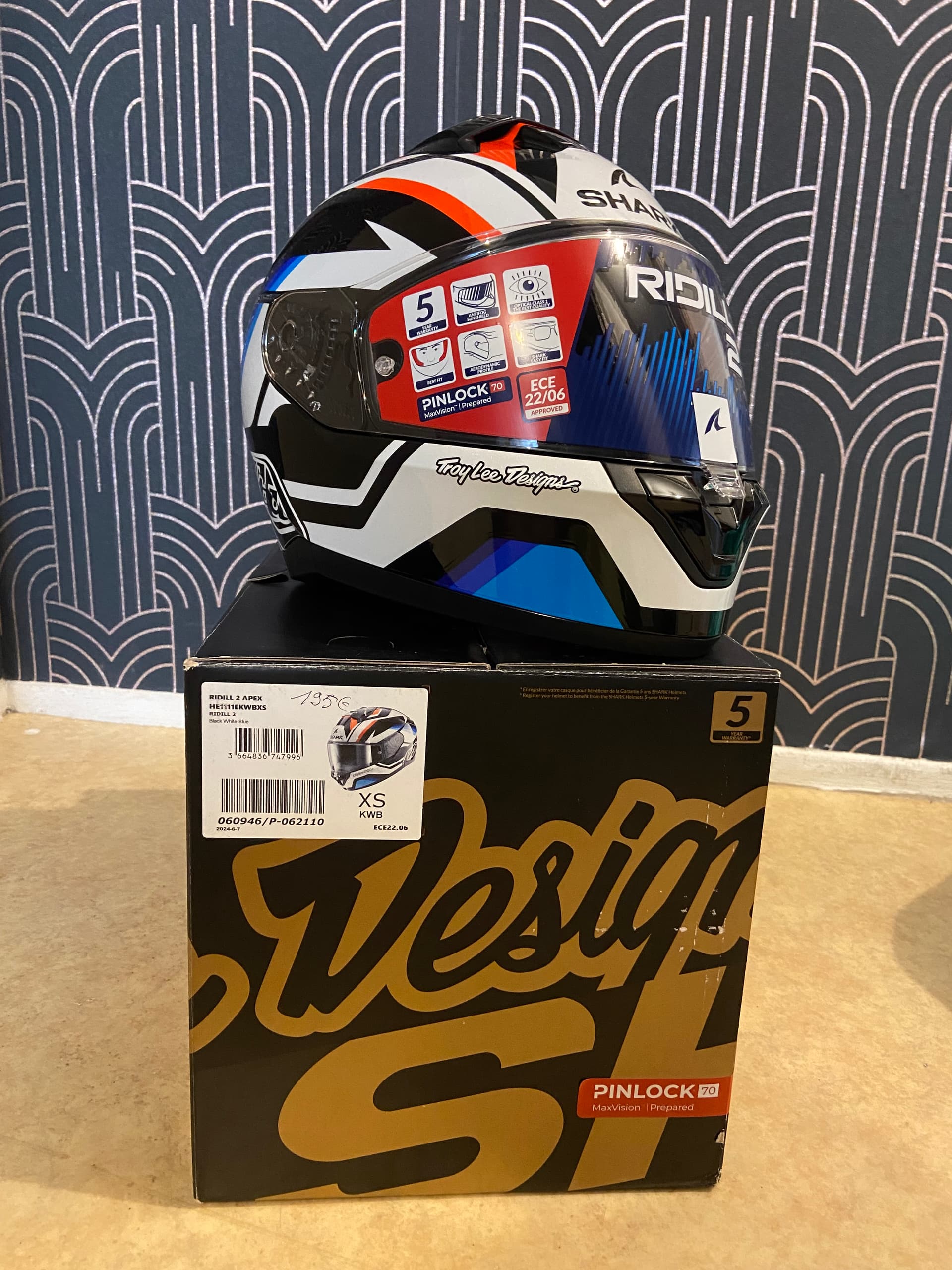 Casque moto SHARK — photo 1/1