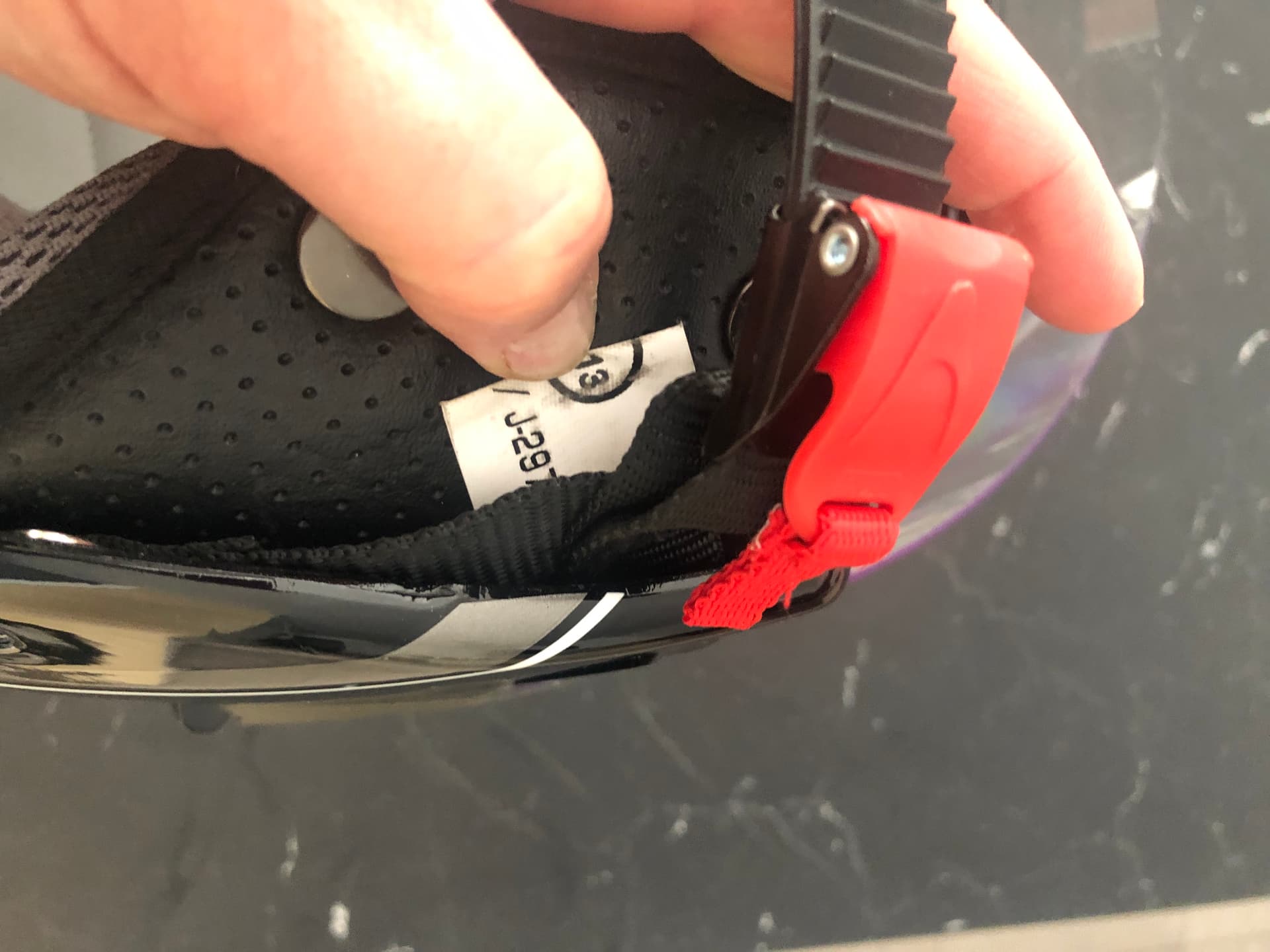 Casque visière GIVI — photo 4/5