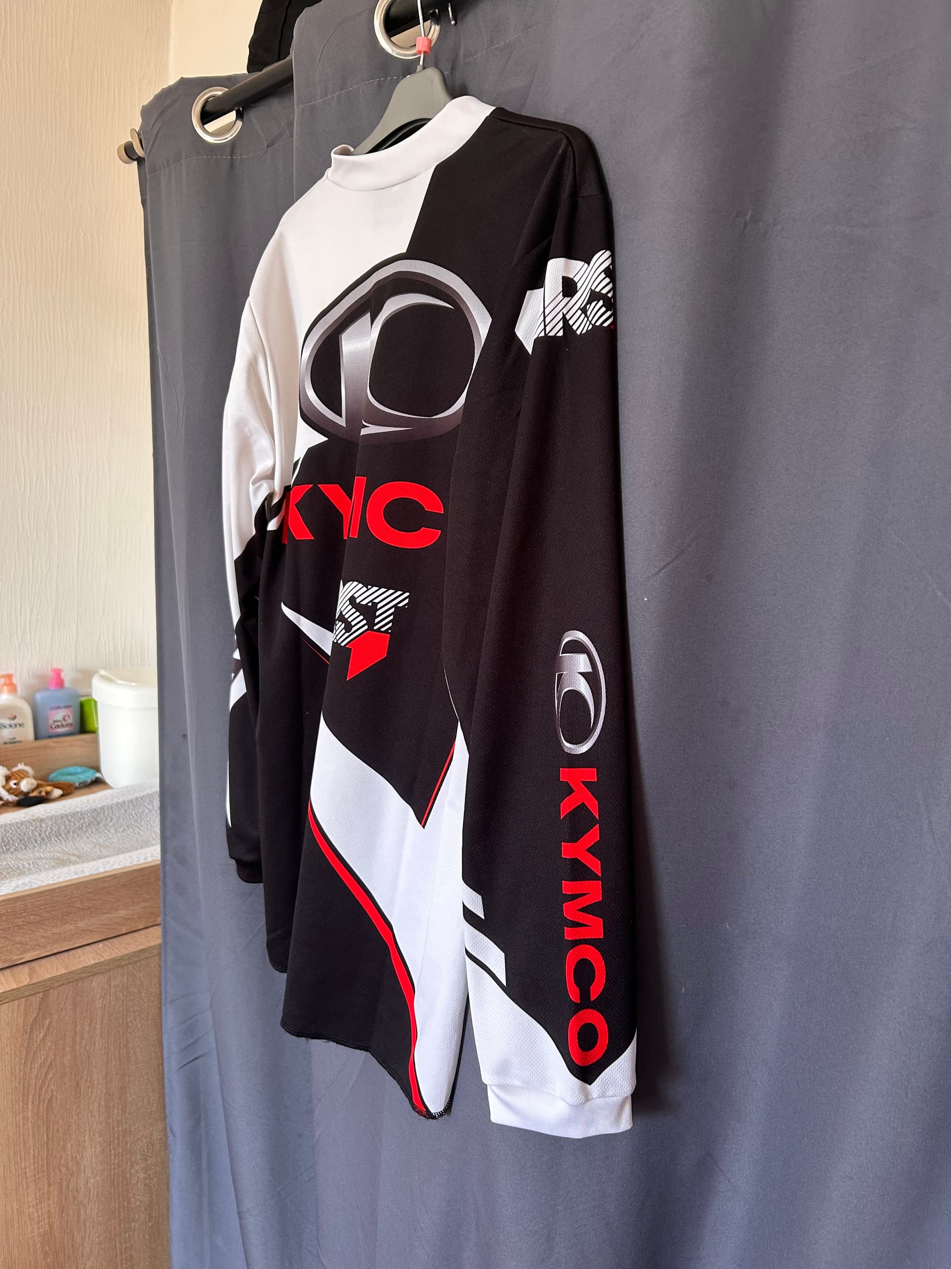 Maillot Kymco first — photo 3/3