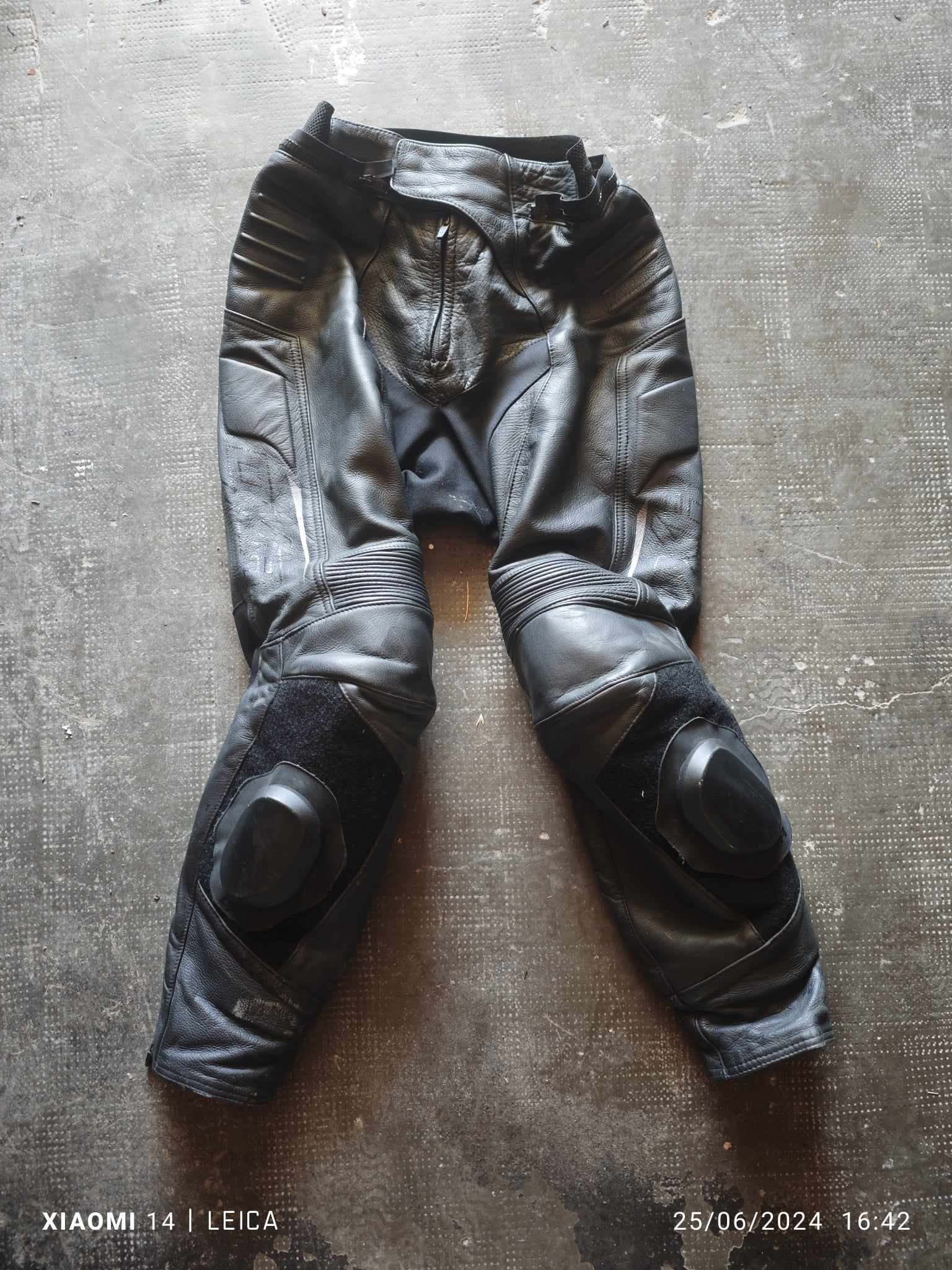 Pantalon en cuir — photo 2/3