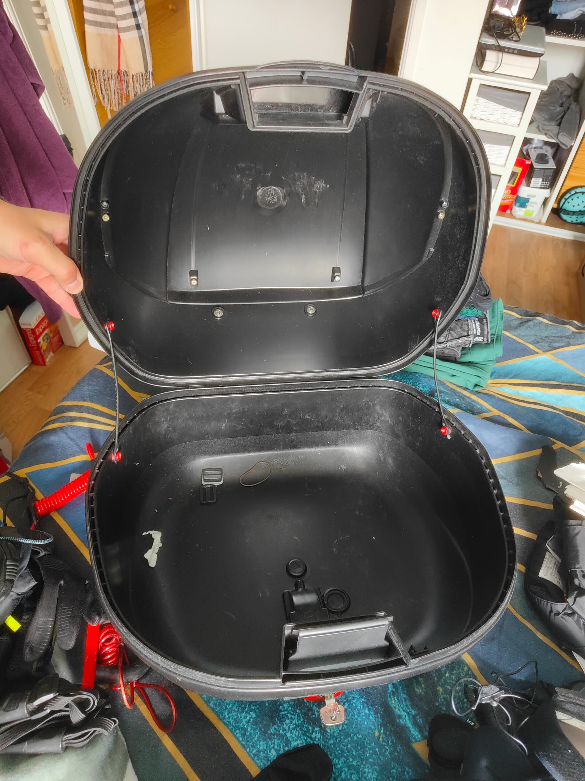 Top case susuki gsx-fa 1250 — photo 2/5