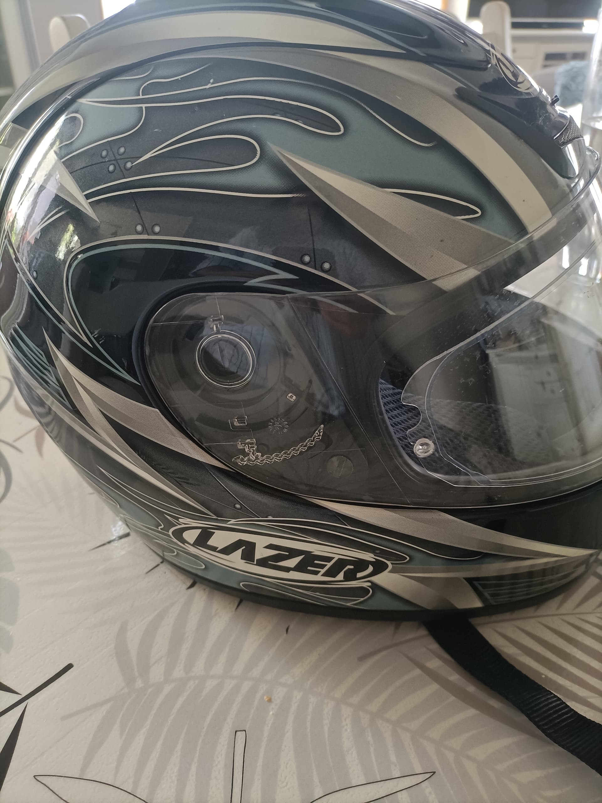 Casque moto Lazer