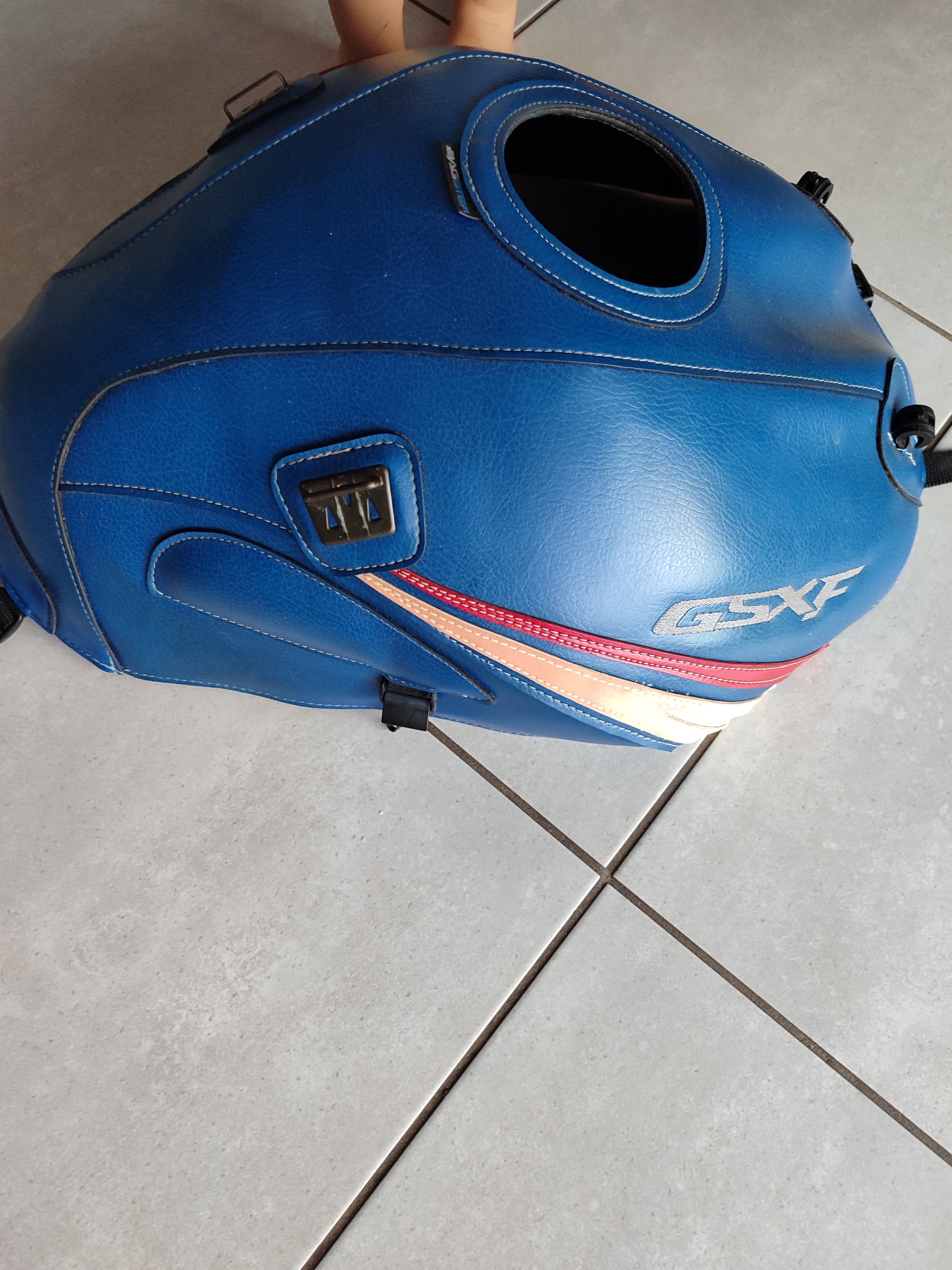 Protège réservoir Bagster pour 650 GSXF — photo 2/4
