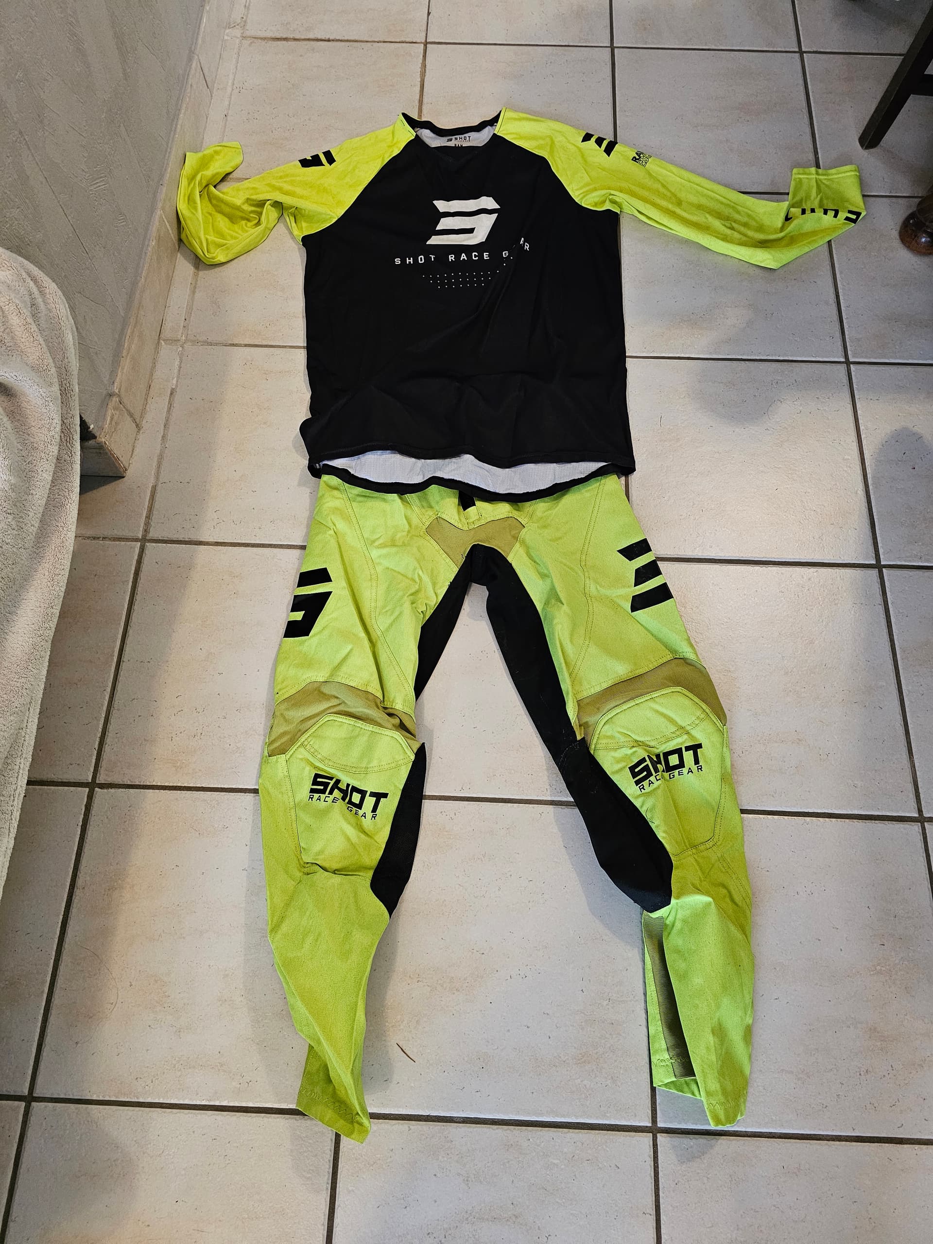Tenue cross Shot — photo 2/3
